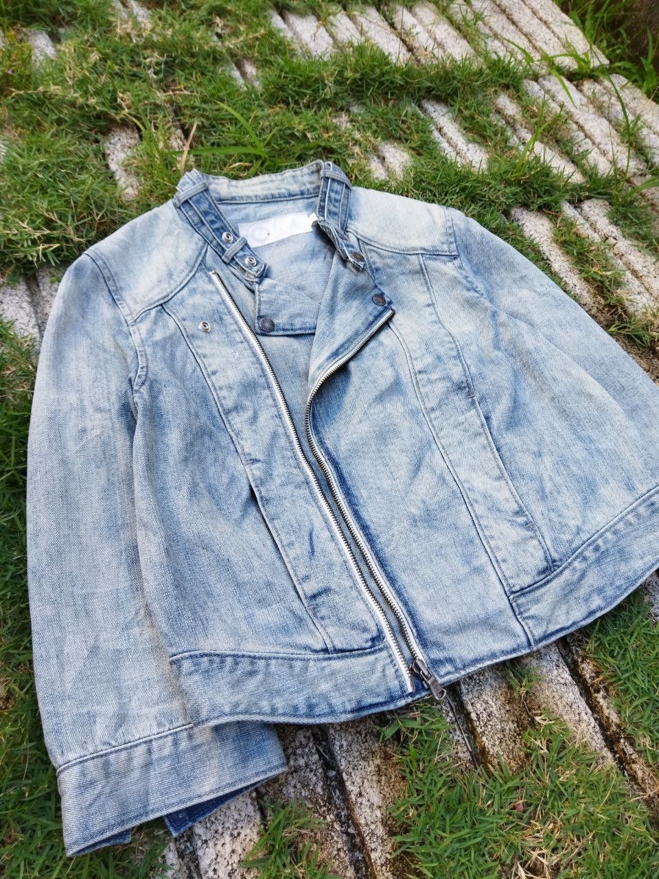 agnes b. Agnes B. Cropped Denim Jacket Size S / US 4 / IT 40 - 4 Thumbnail