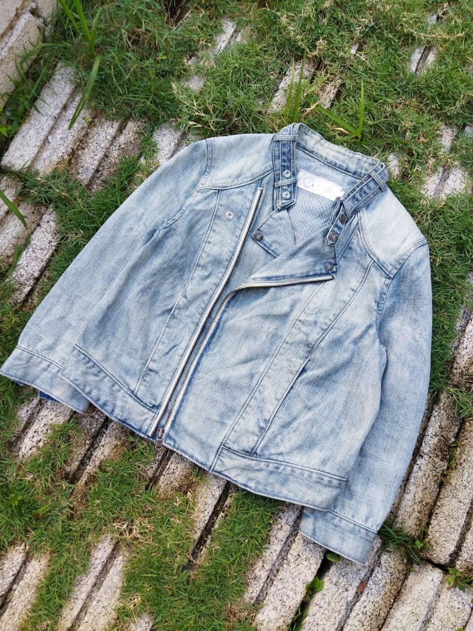 agnes b. Agnes B. Cropped Denim Jacket Size S / US 4 / IT 40 - 3 Thumbnail