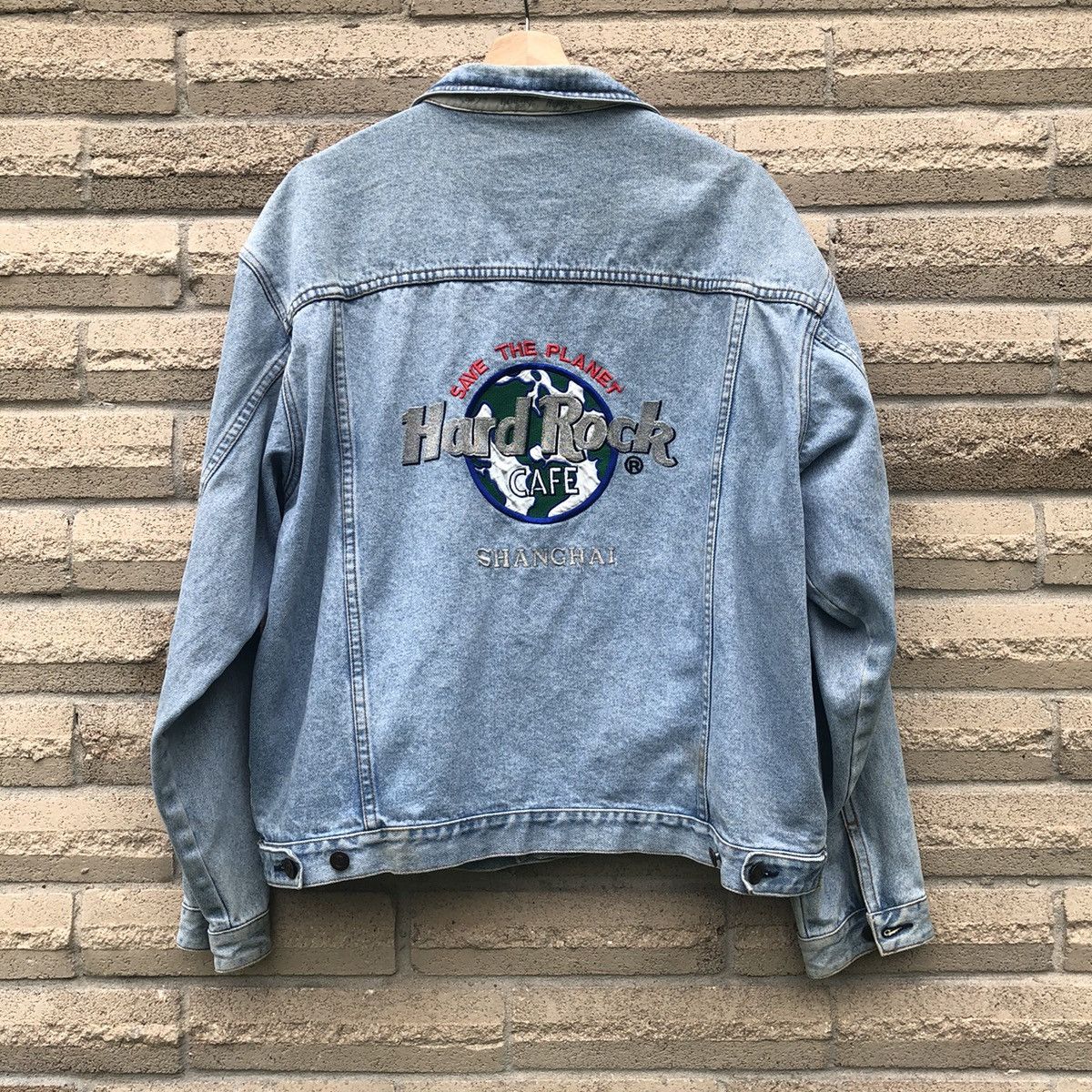 Hard Rock Cafe × Vintage Vintage 90s Hard Rock Cafe Save The Planet Shanghai Jacket Size US L / EU 52-54 / 3 - 1 Thumbnail