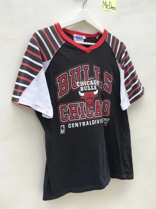 NBA Vintage 90’s Chicago Bulls T Shirt Size US M / EU 48-50 / 2 - 3 Thumbnail