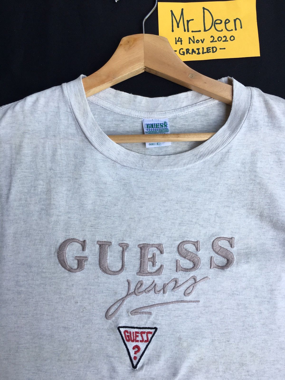 Guess Vintage 90s Guess Spellout Embroidered Logo Tshirt Size US L / EU 52-54 / 3 - 1 Thumbnail
