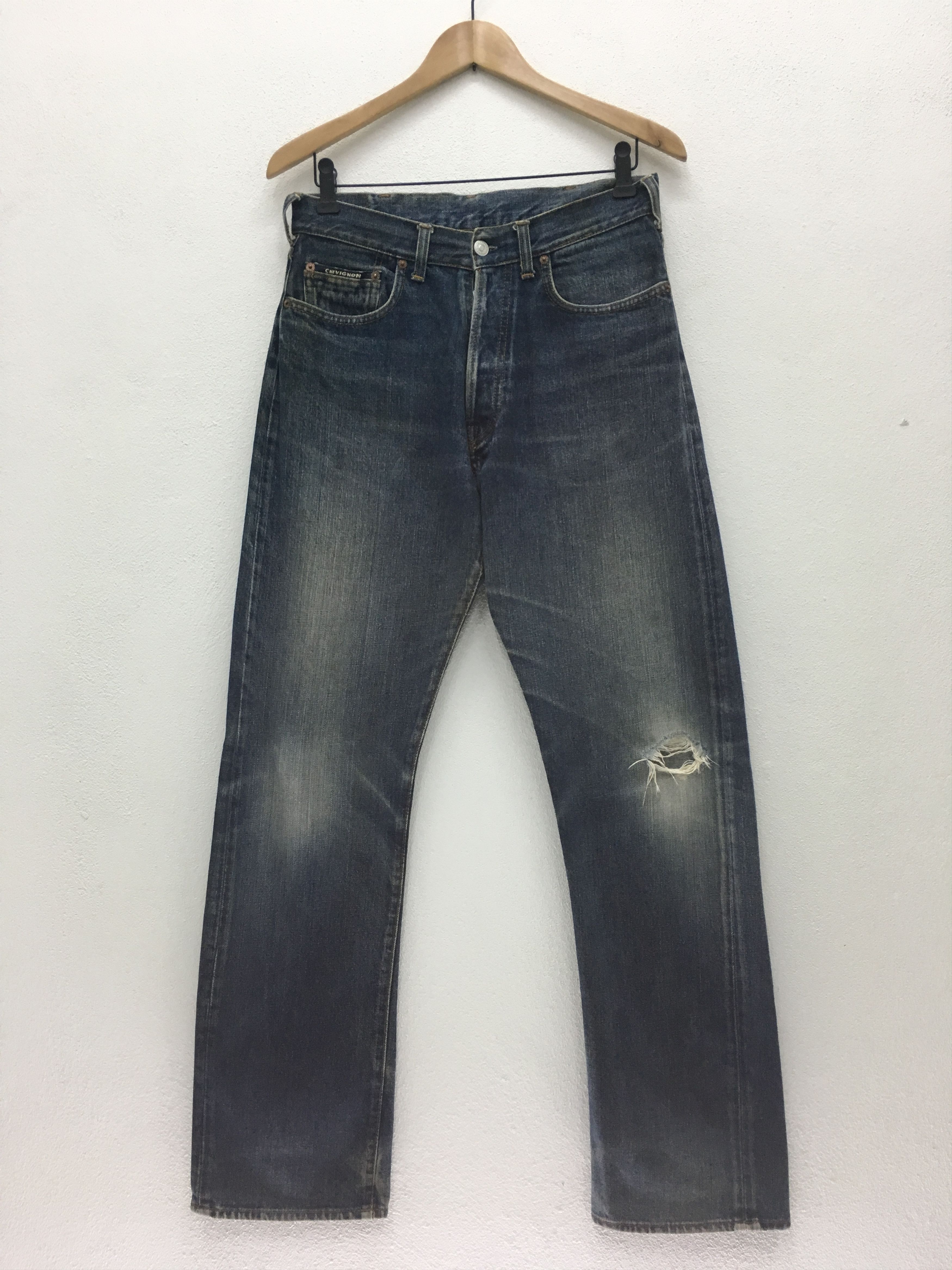 Chevignon RARE!! Vintage 90s Chevignon Japanese Brand Loose Cut Denim Size US 31 - 1 Thumbnail