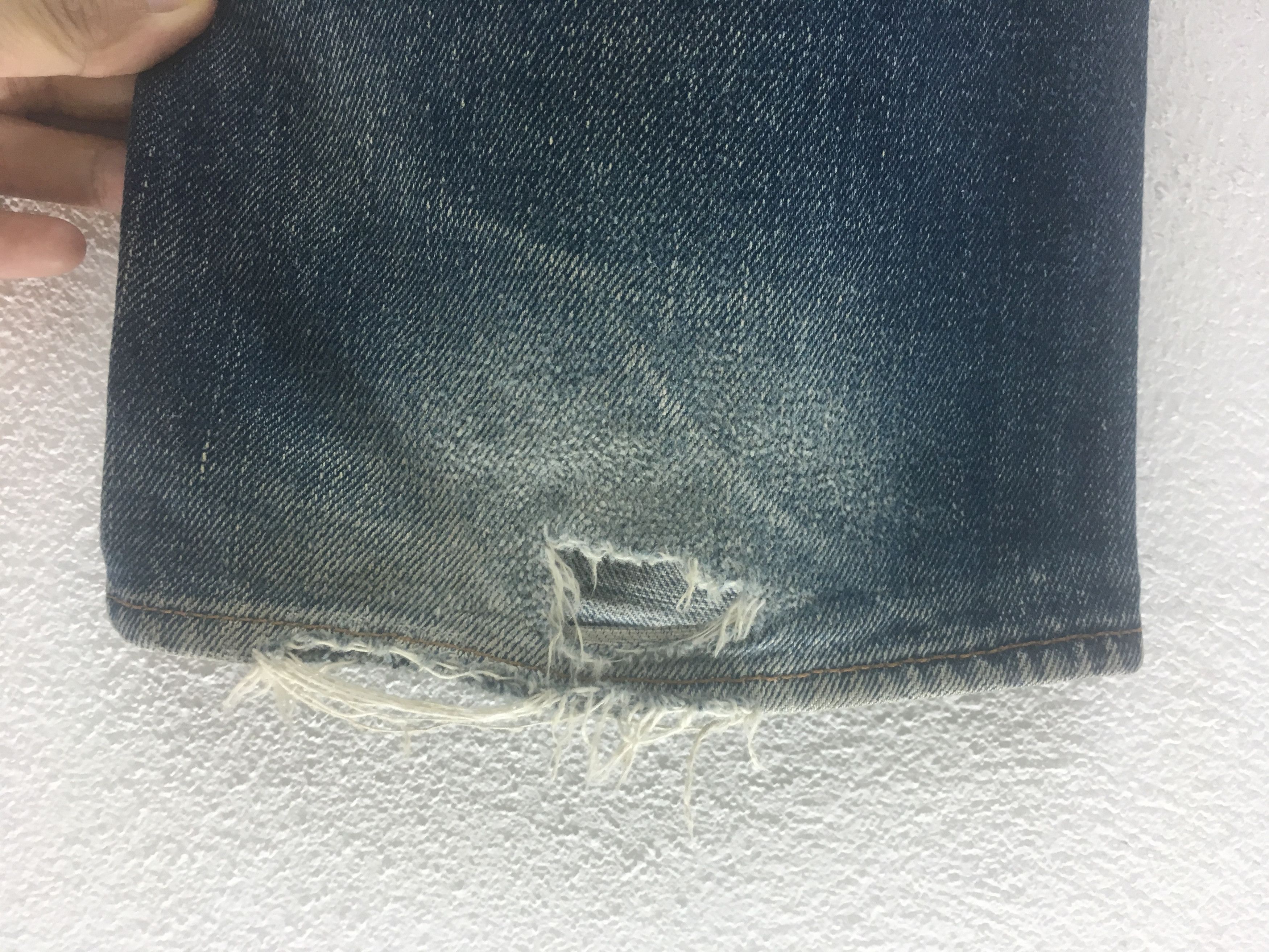 Chevignon RARE!! Vintage 90s Chevignon Japanese Brand Loose Cut Denim Size US 31 - 19 Thumbnail