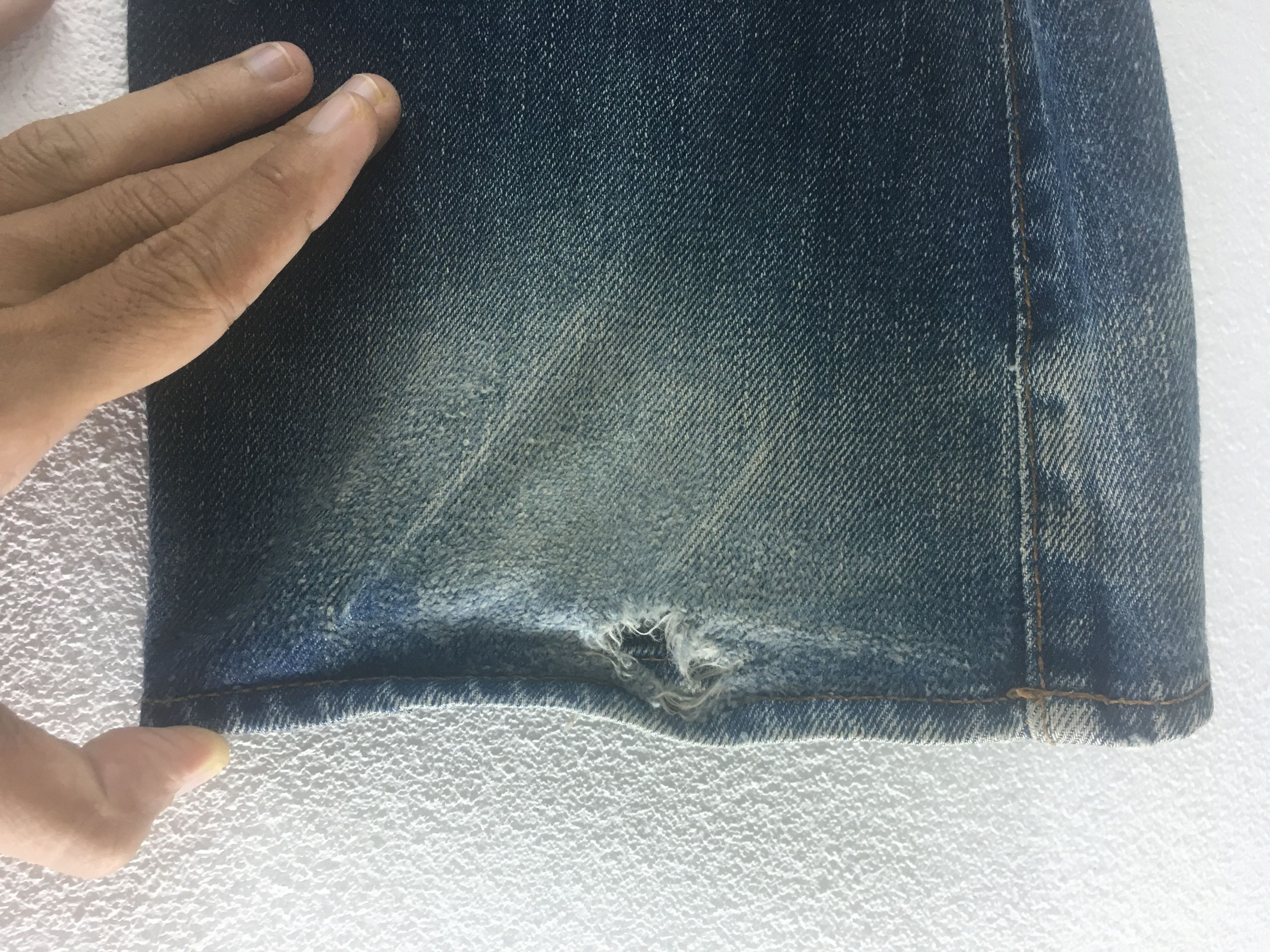 Chevignon RARE!! Vintage 90s Chevignon Japanese Brand Loose Cut Denim Size US 31 - 20 Thumbnail