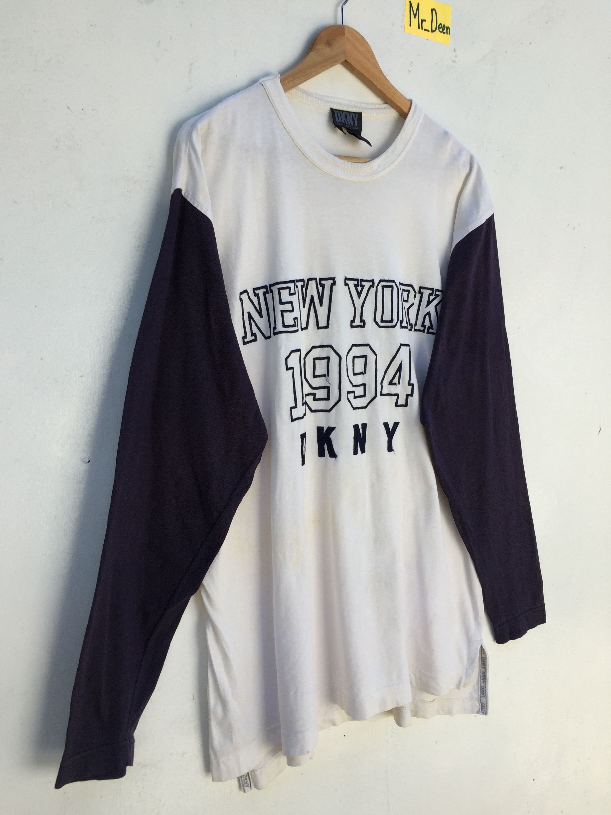 Vintage Dkny Donna Karan New York T-shirt Big Logo