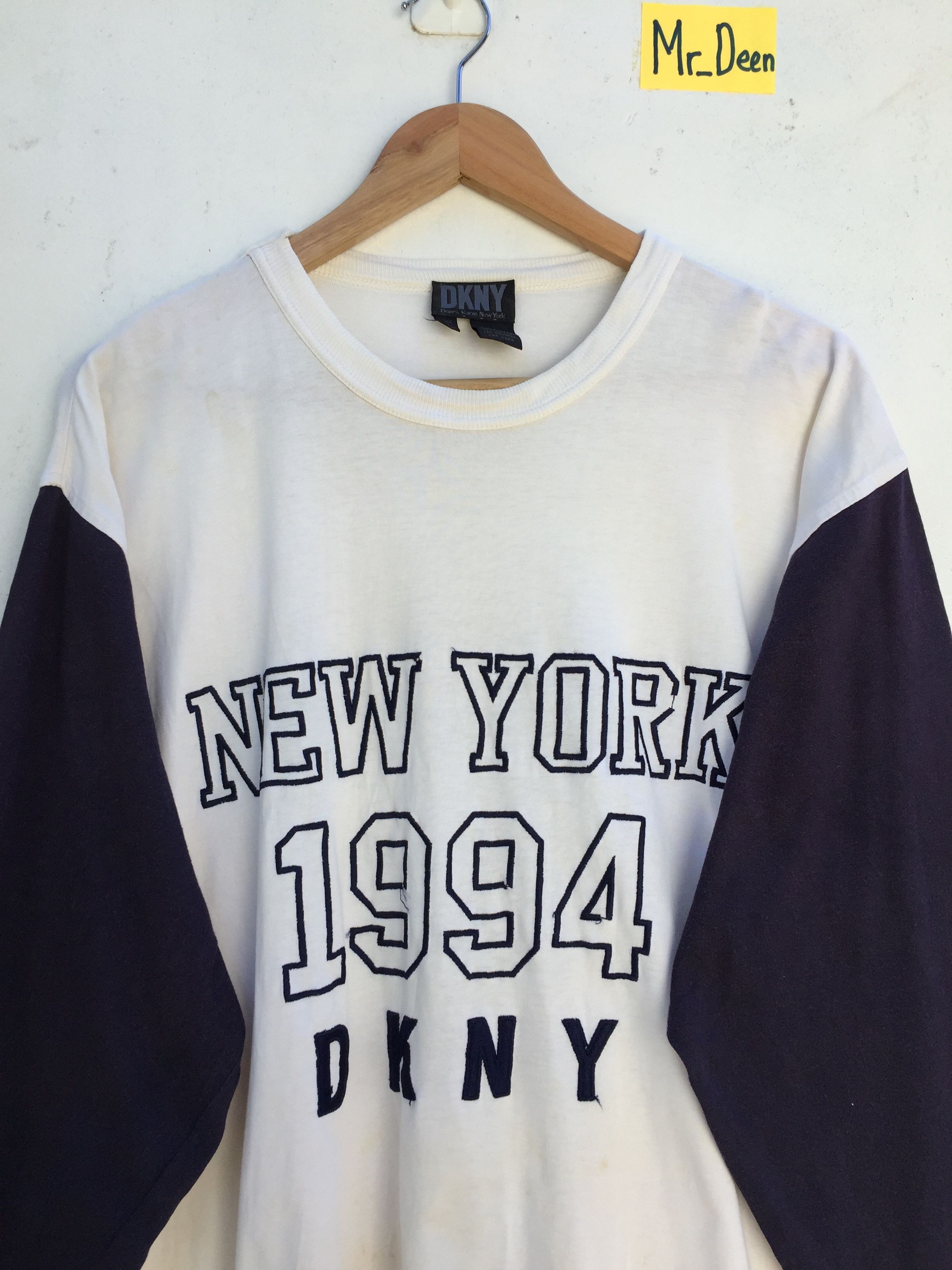 Vintage Dkny Donna Karan New York T-shirt Big Logo