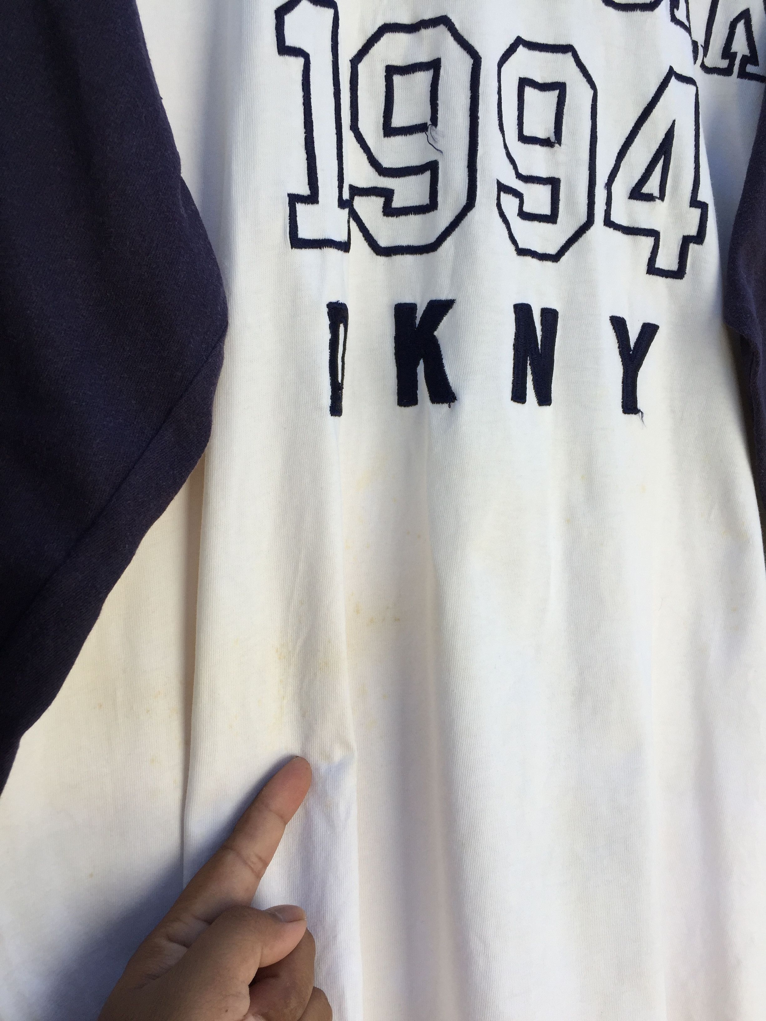 Vintage Dkny Donna Karan New York T-shirt Big Logo