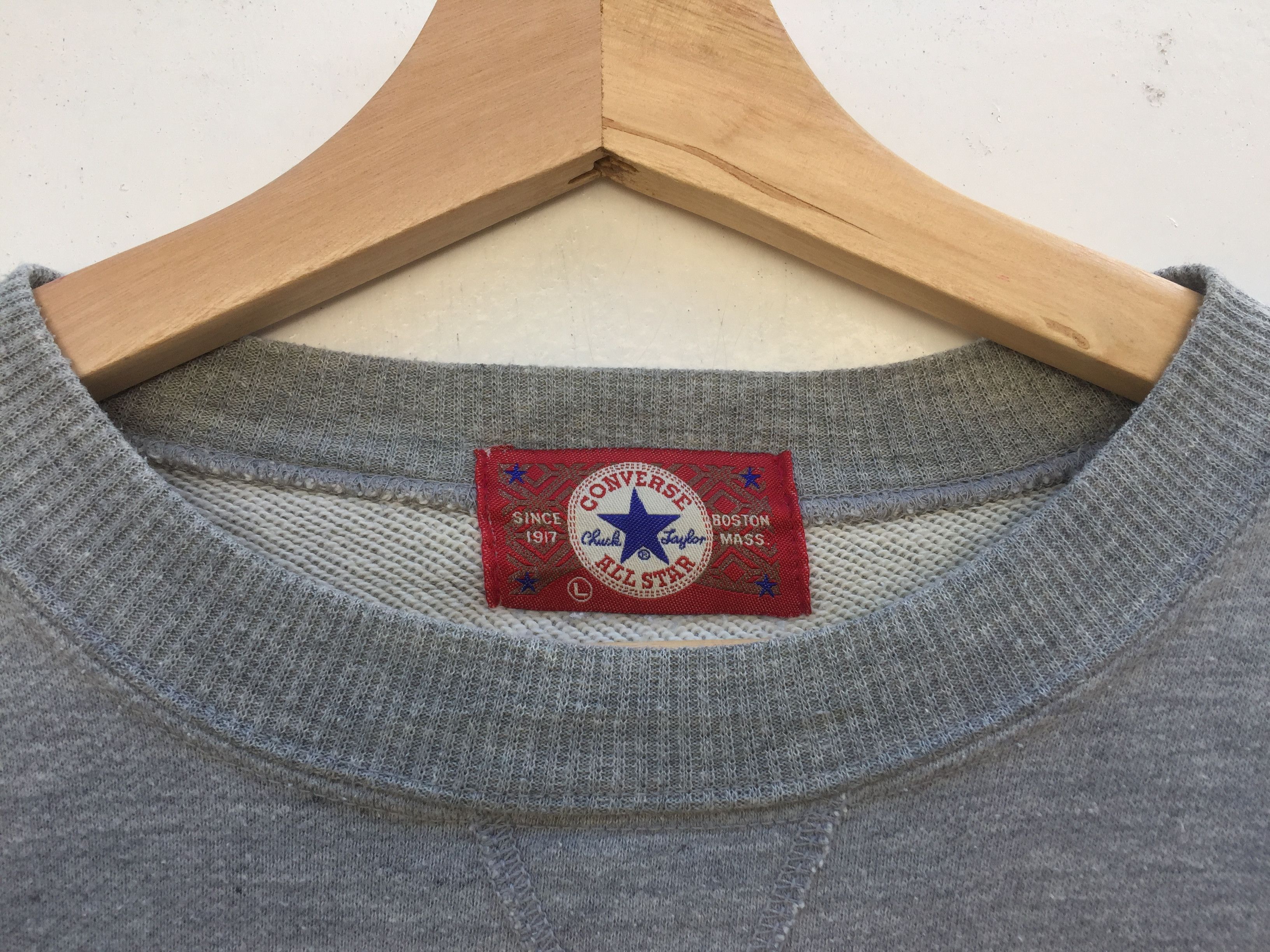 Converse Vintage 90's Converse sweatshirt Big logo spellout Size L Size US L / EU 52-54 / 3 - 6 Thumbnail
