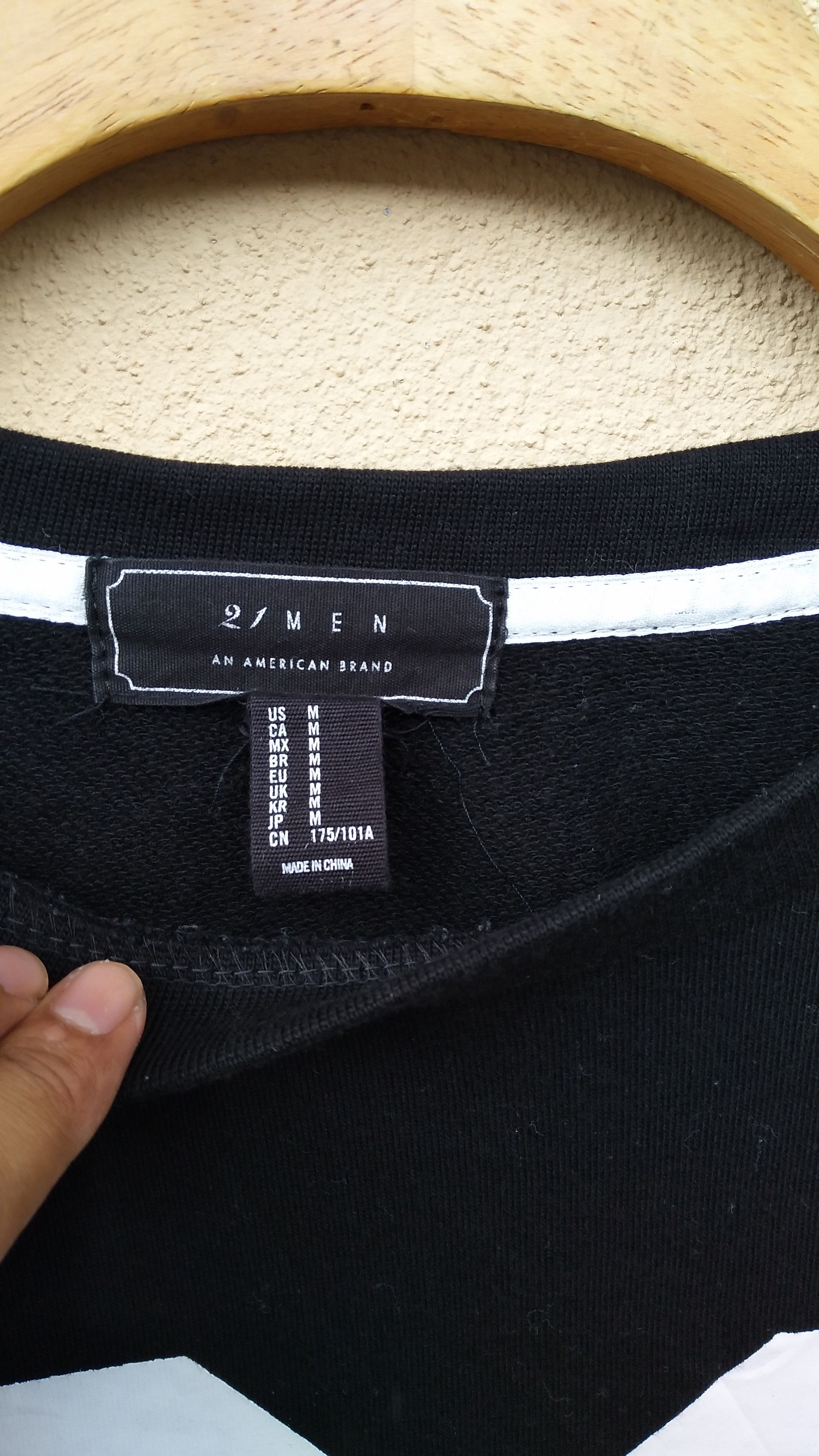 21 Men 21 Men sweatshirt black colour 90s sweatshirt Size US M / EU 48-50 / 2 - 3 Thumbnail