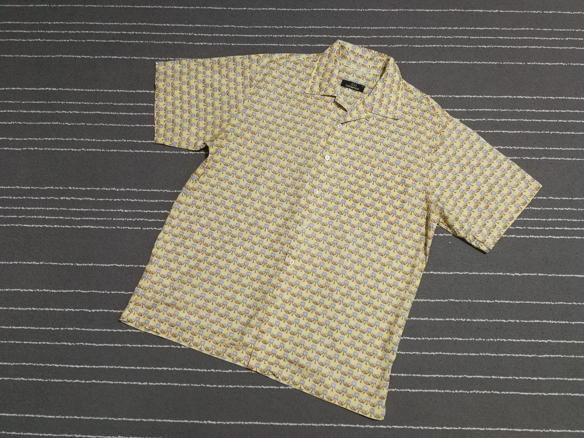 JIM THOMPSON HAWAII SHIRT M