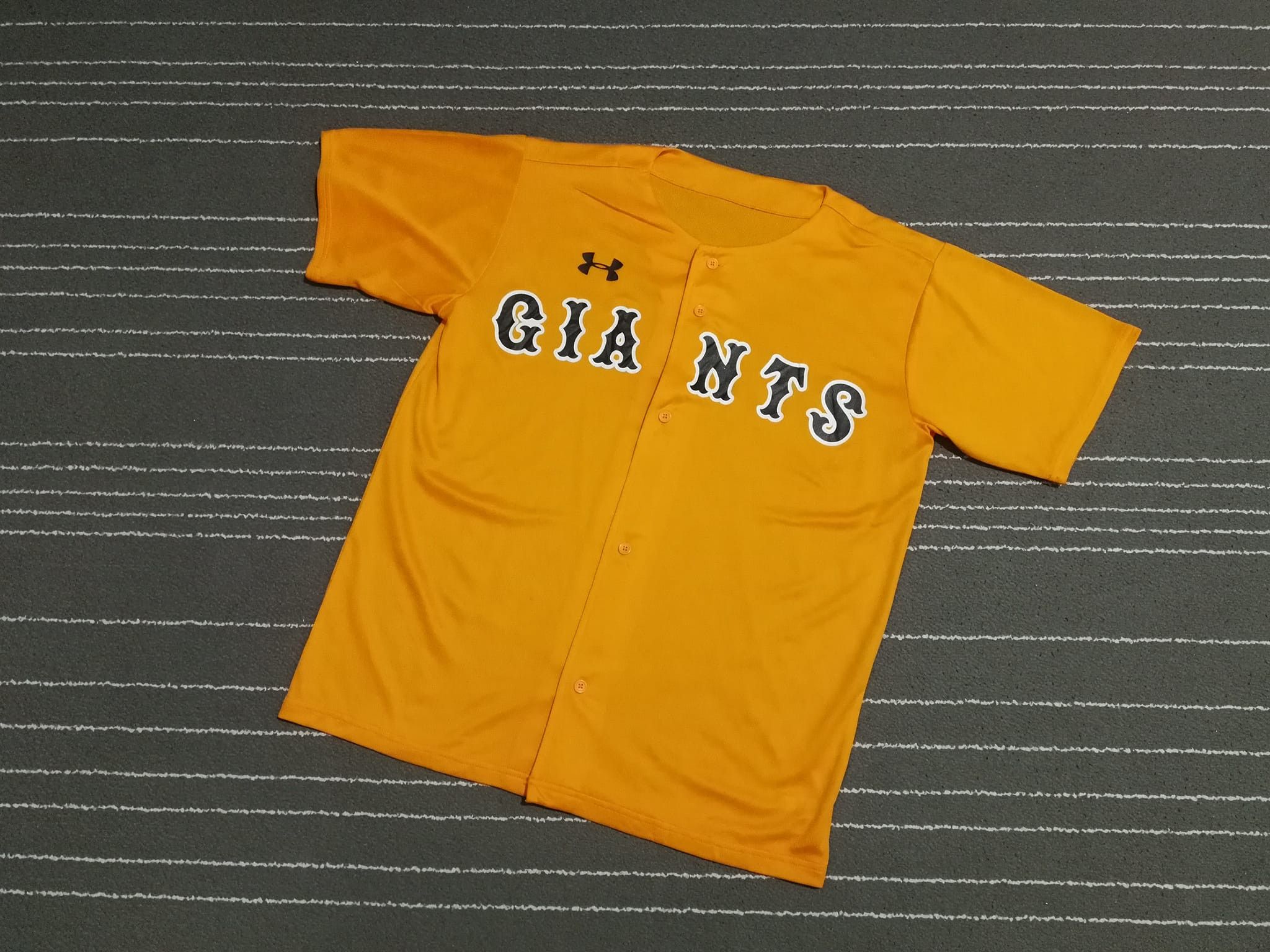 Under Armour Yomiuri Giants Shirt Under Armour Shirts Under Armour