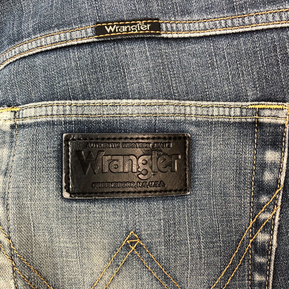 Wrangler Wrangler Blue distressed Denim Pants #4535 Size US 36 / EU 52 - 15 Thumbnail