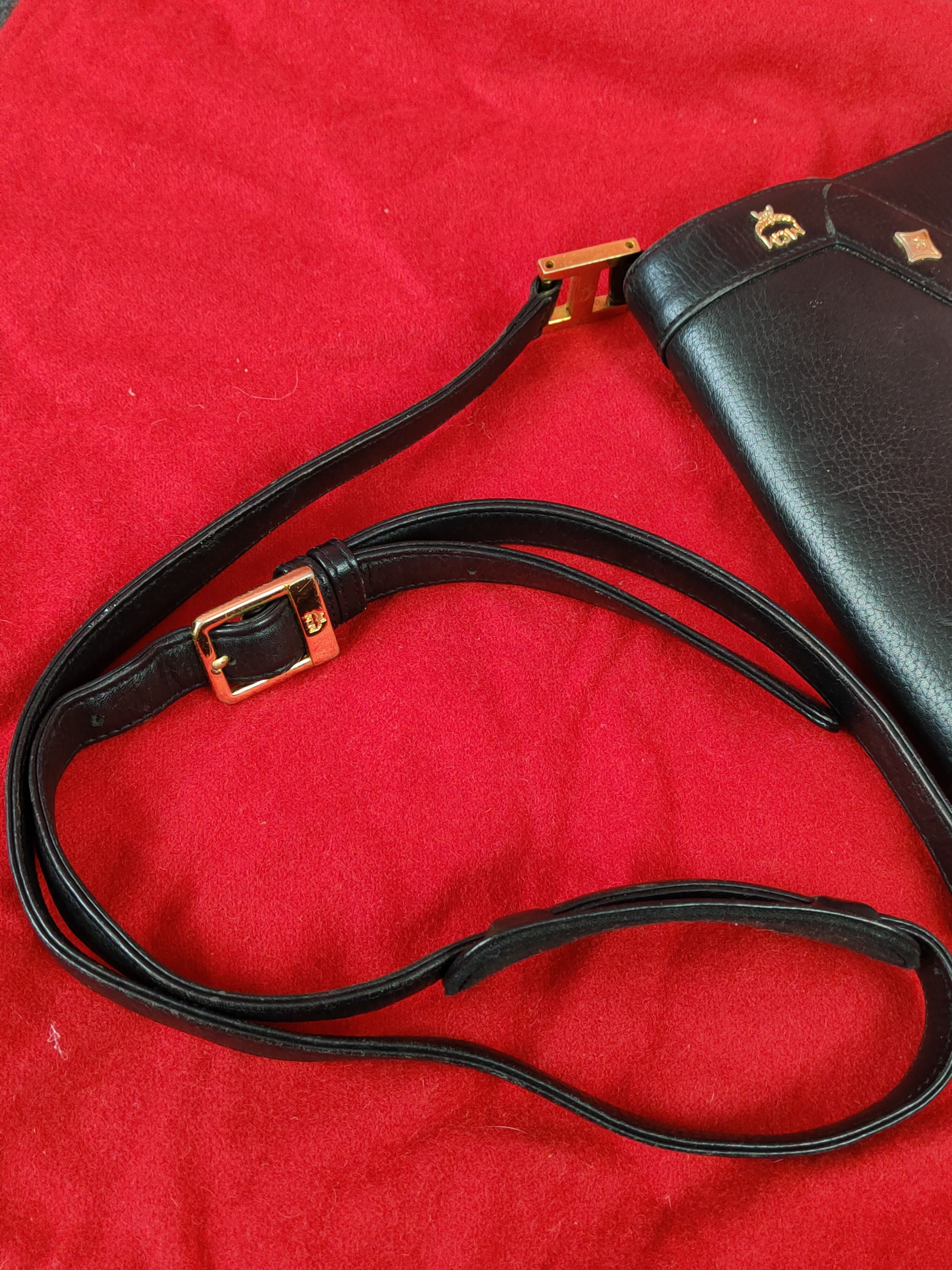 MCM × Vintage MCM Sling Bag #SB017 Size ONE SIZE - 16 Thumbnail