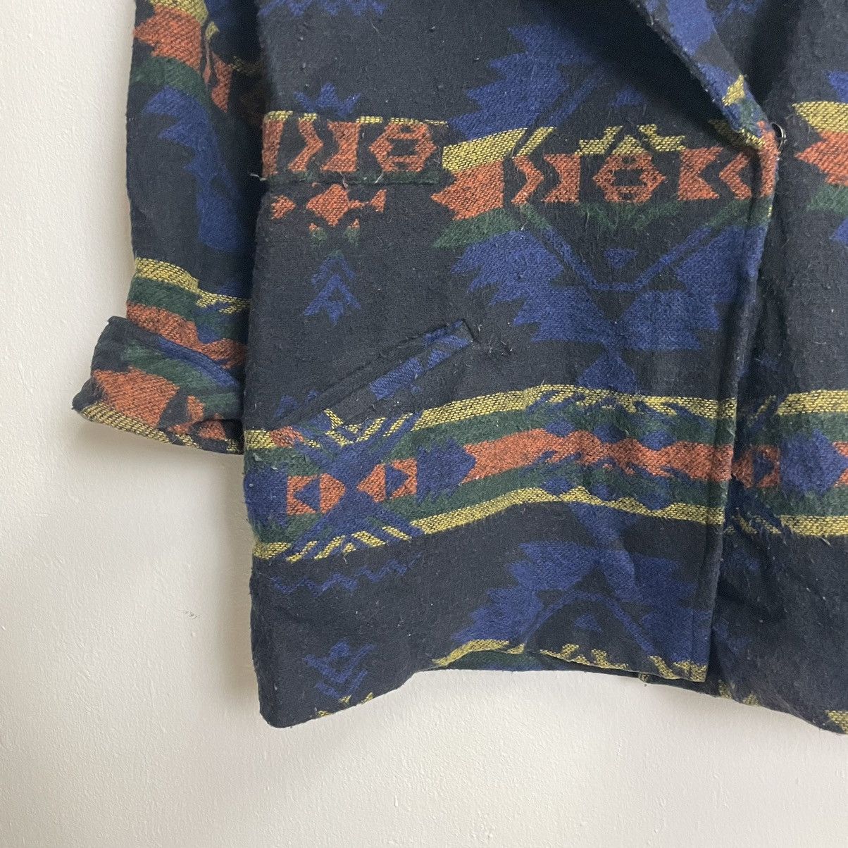 Vintage Vintage American Brand Navajo Style Hoodie Jacket Size US M / EU 48-50 / 2 - 2 Thumbnail