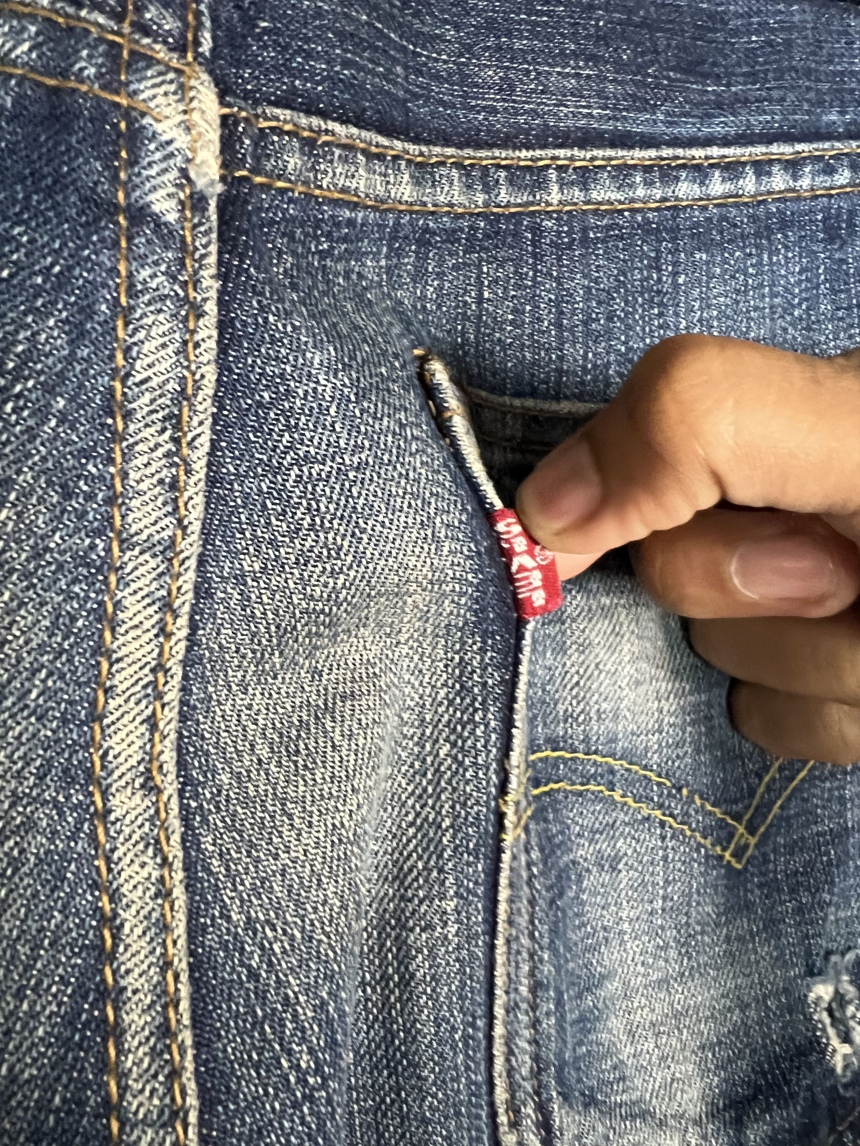 Levi's LEVIS BIG E (1997) RED LINE VINTAGE DISTRESSED DENIM Size US 29 - 14 Thumbnail