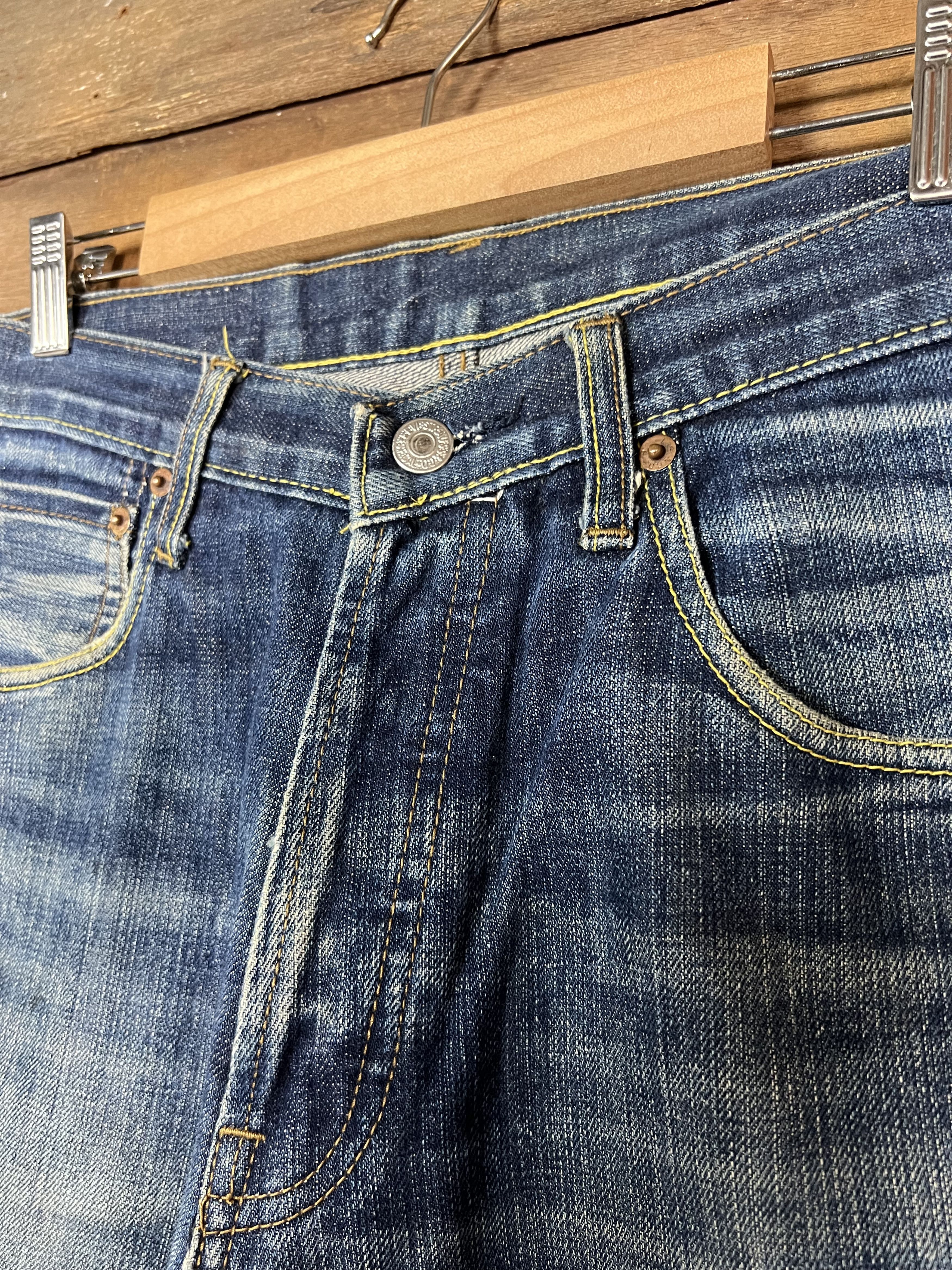 Levi's LEVIS BIG E (1997) RED LINE VINTAGE DISTRESSED DENIM Size US 29 - 6 Thumbnail