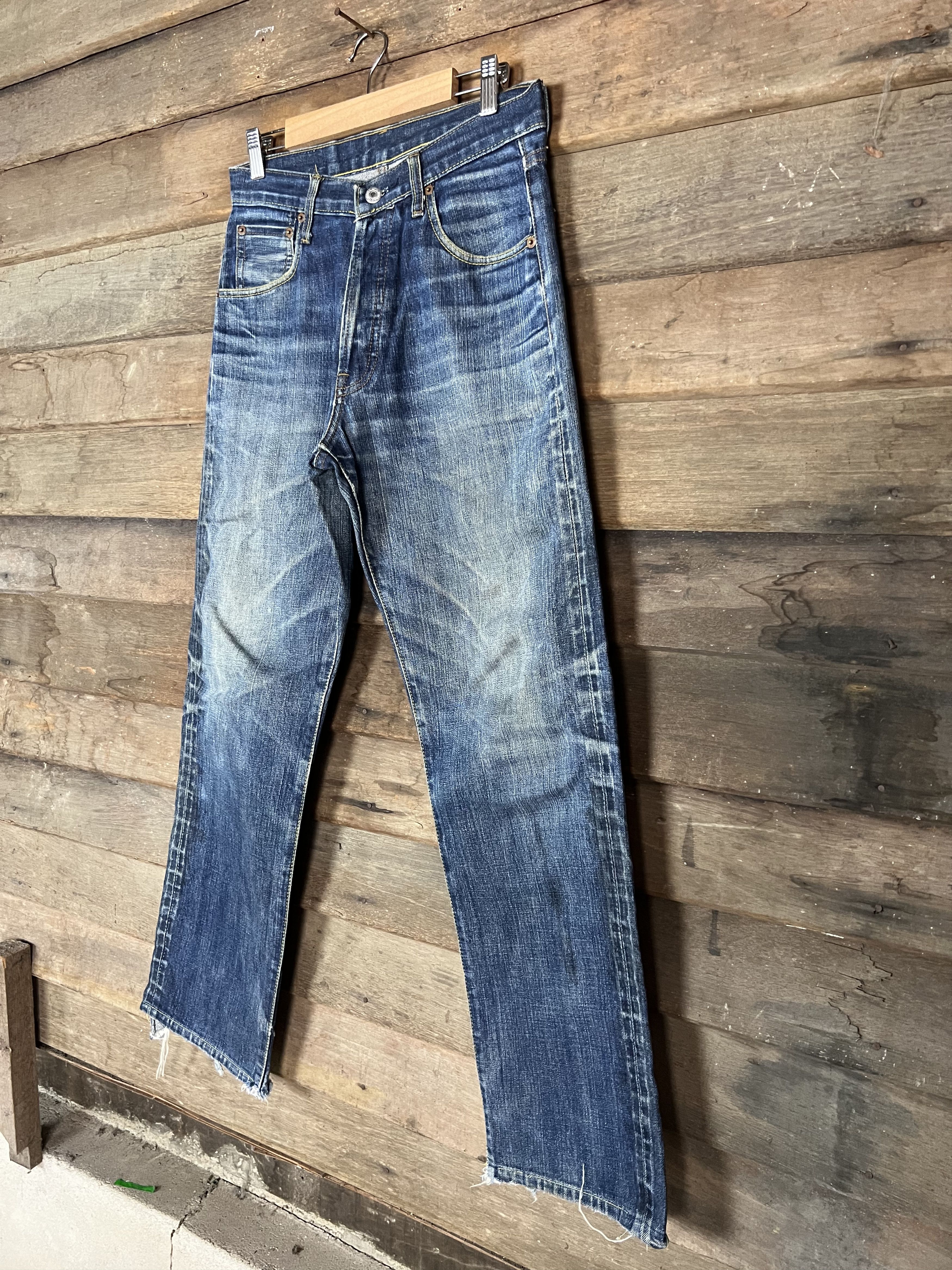 Levi's LEVIS BIG E (1997) RED LINE VINTAGE DISTRESSED DENIM Size US 29 - 8 Thumbnail