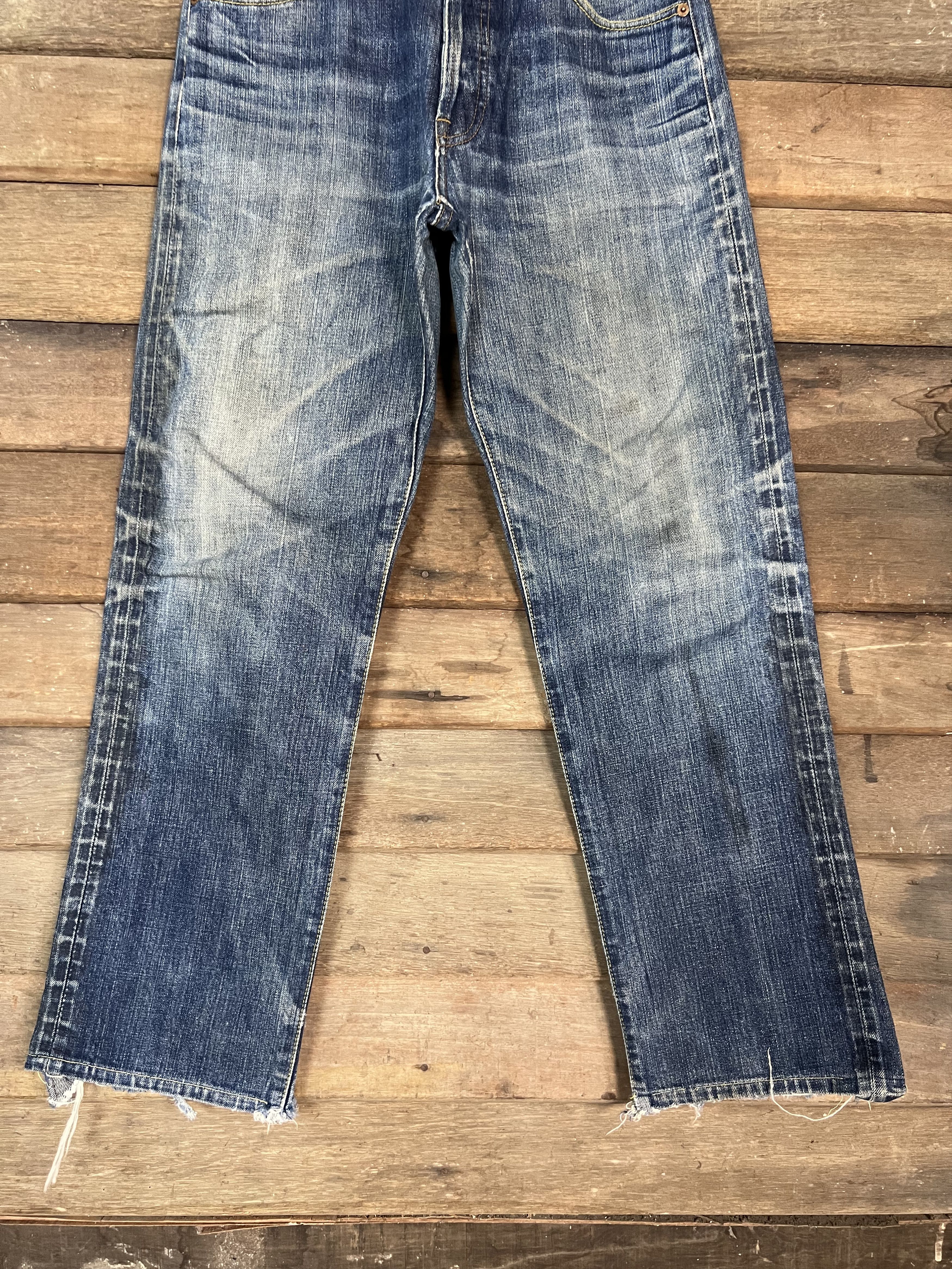 Levi's LEVIS BIG E (1997) RED LINE VINTAGE DISTRESSED DENIM Size US 29 - 5 Thumbnail