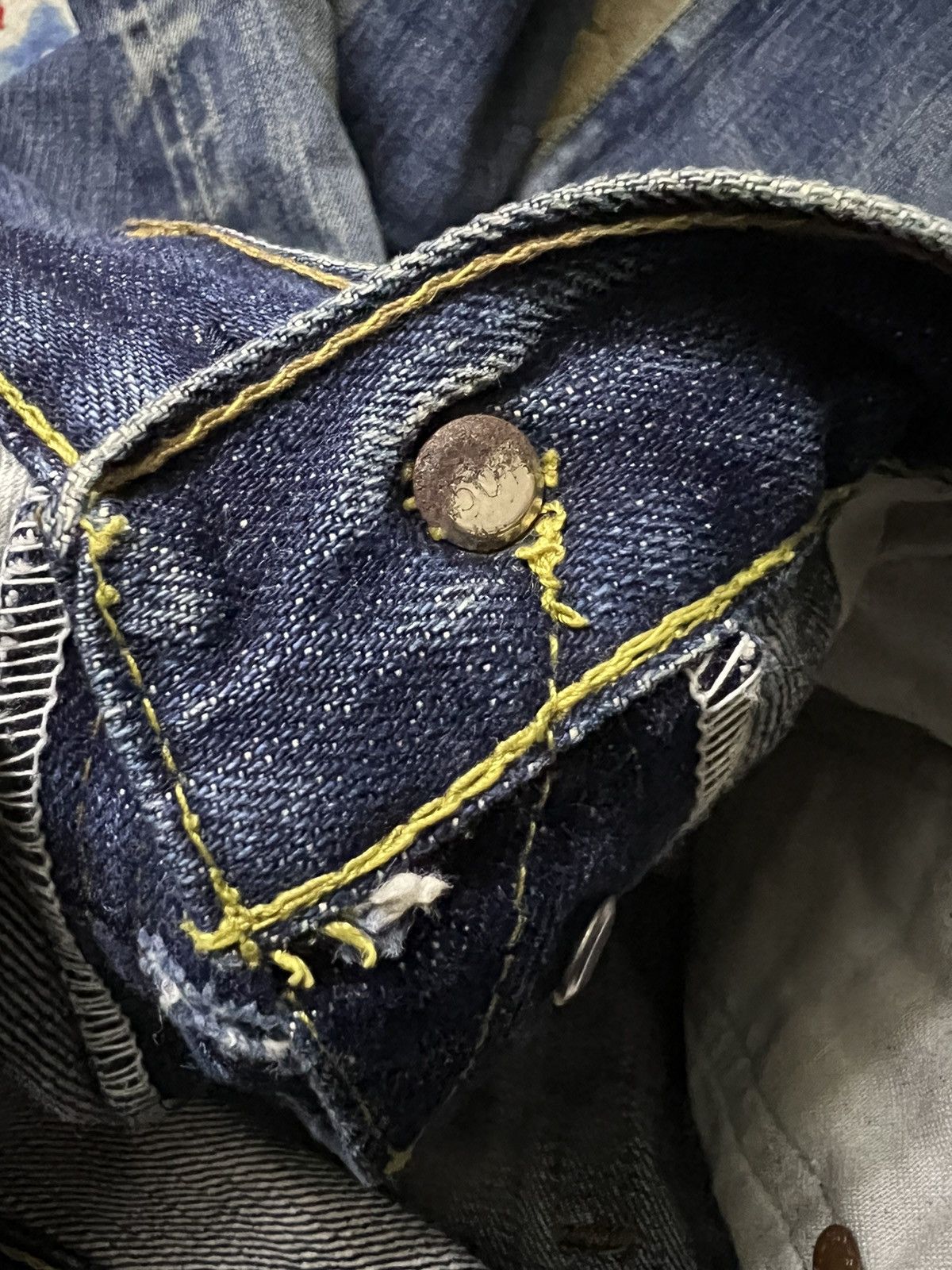 Levi's LEVIS BIG E (1997) RED LINE VINTAGE DISTRESSED DENIM Size US 29 - 23 Thumbnail