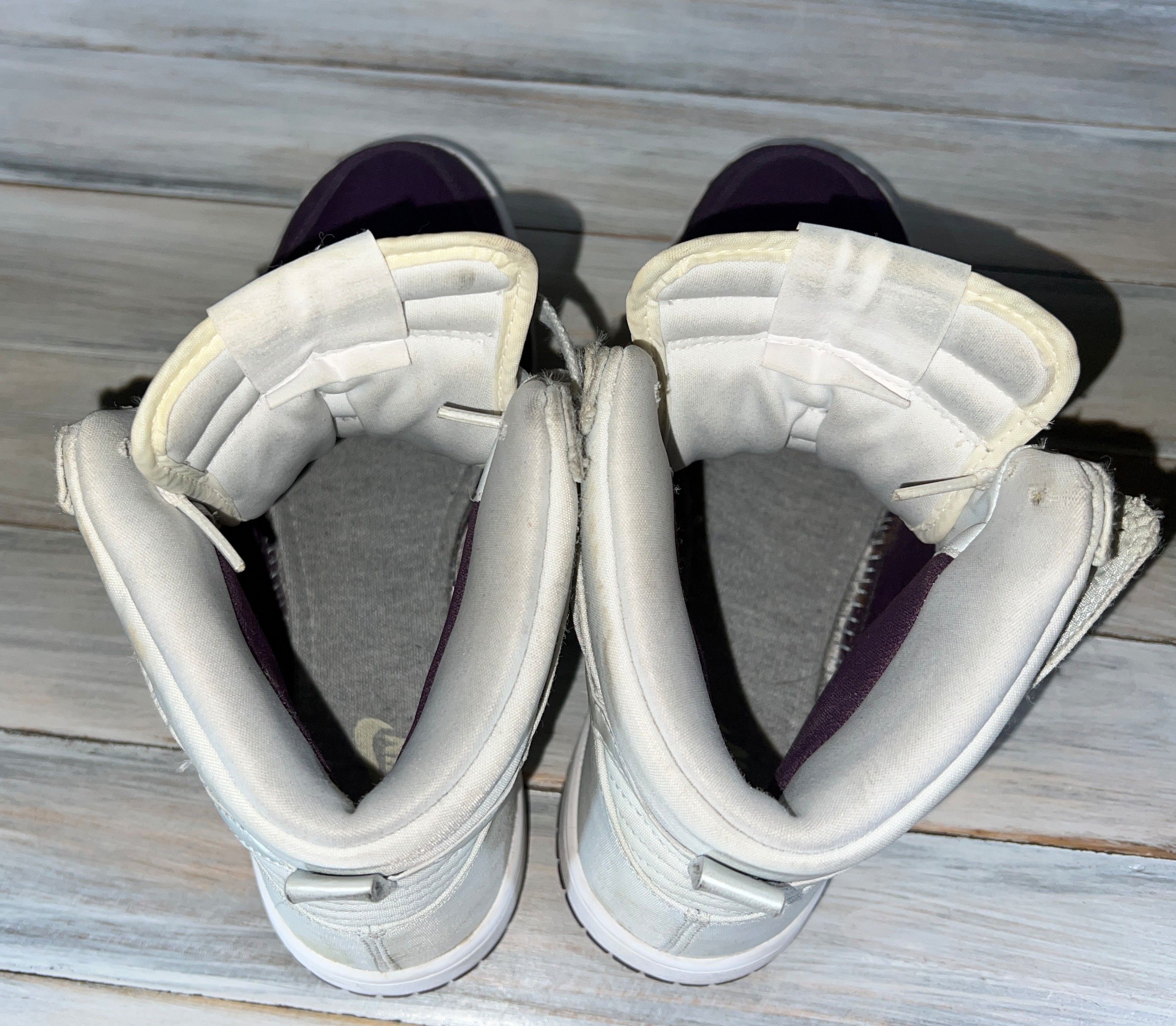 Nike Nike Dunk High Skinny Granny Purple Platinum Women'sSneakers Size US 8 / IT 38 - 10 Thumbnail