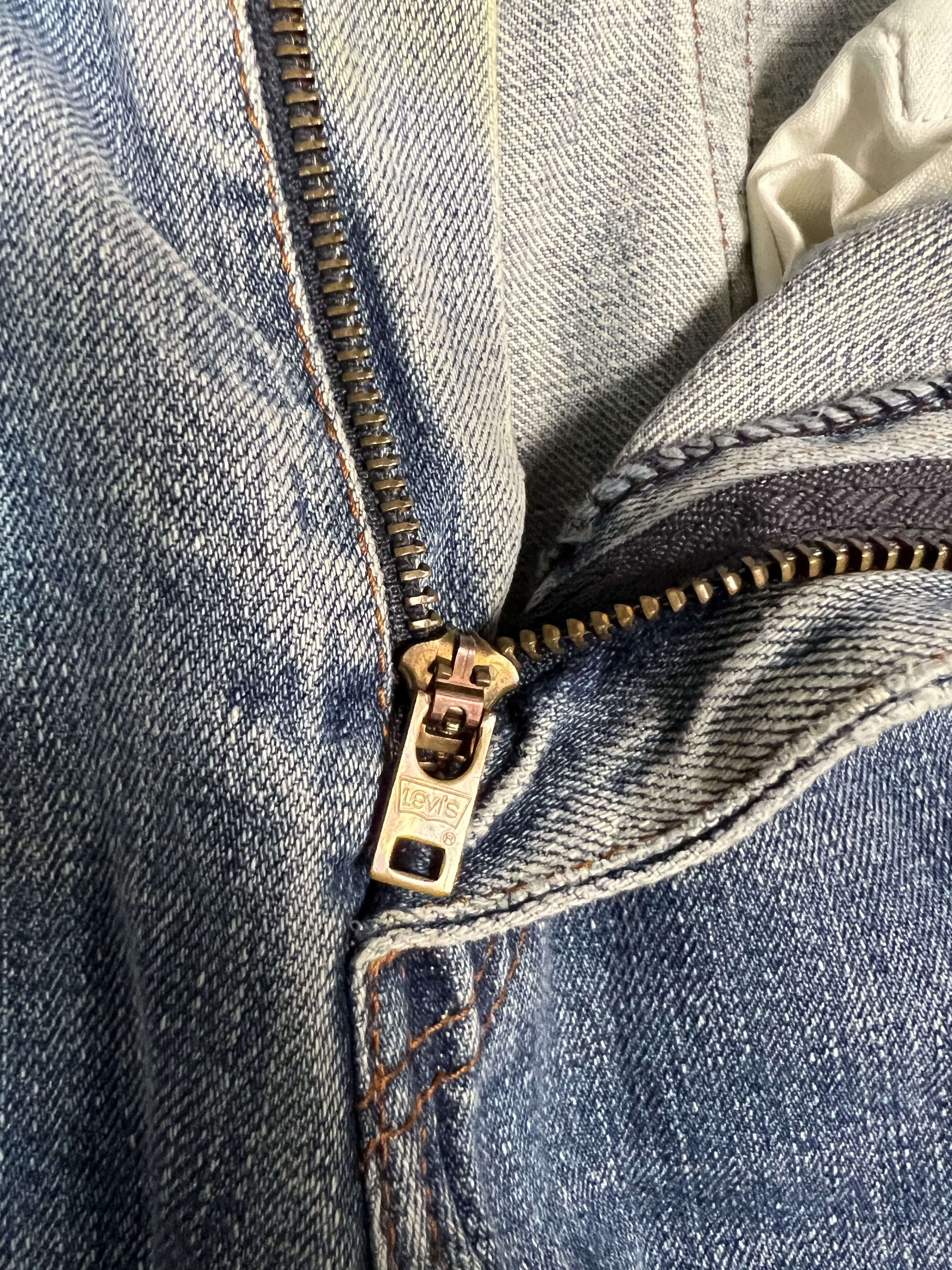 Levi's LEVIS 504 WILD CHILD VINTAGE DENIM STYLE Size US 28 / EU 44 - 11 Thumbnail