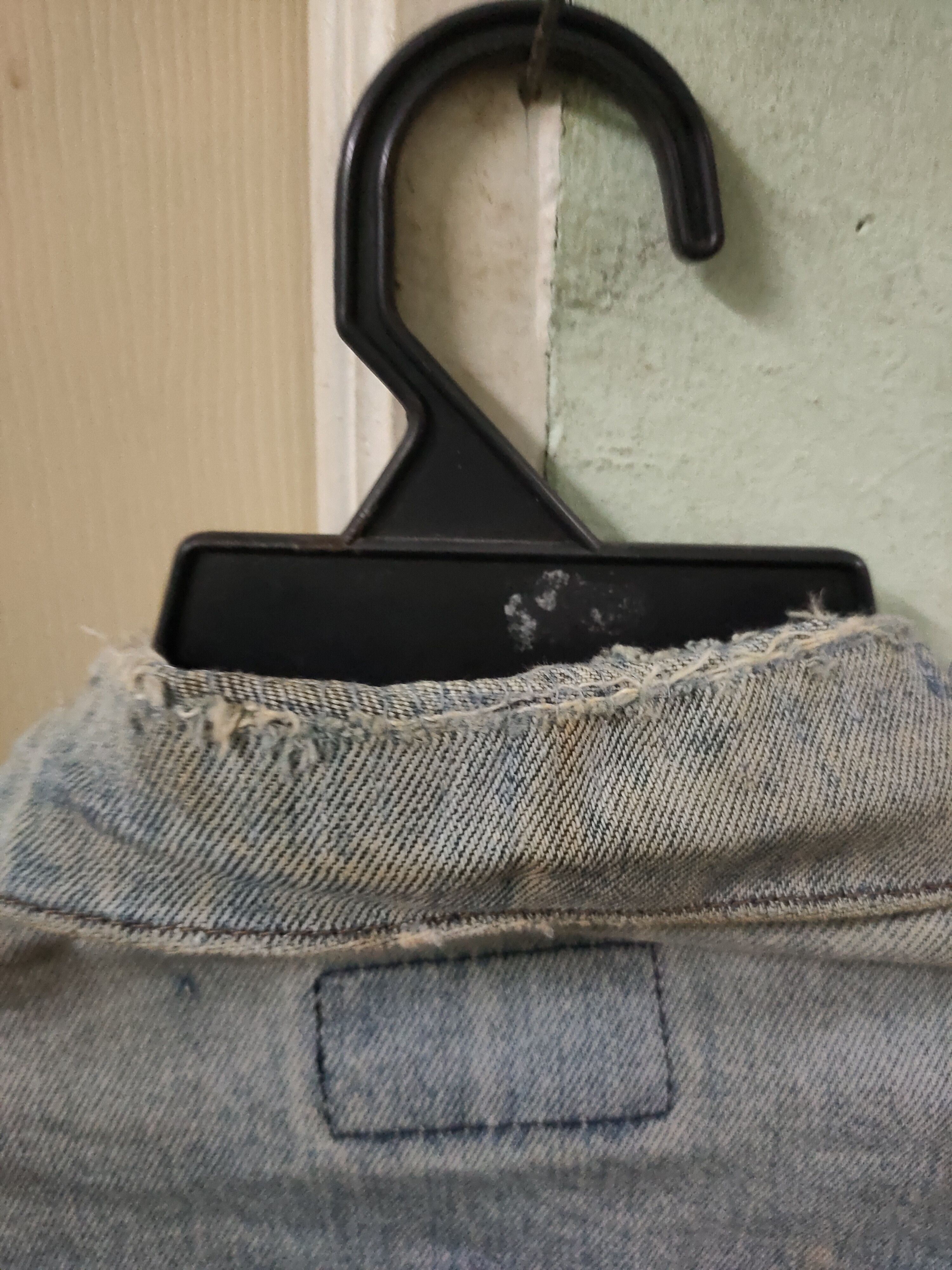 Levi's Vintage Clothing Levi's vintage trucker jacket distressed denim Size US XL / EU 56 / 4 - 3 Thumbnail