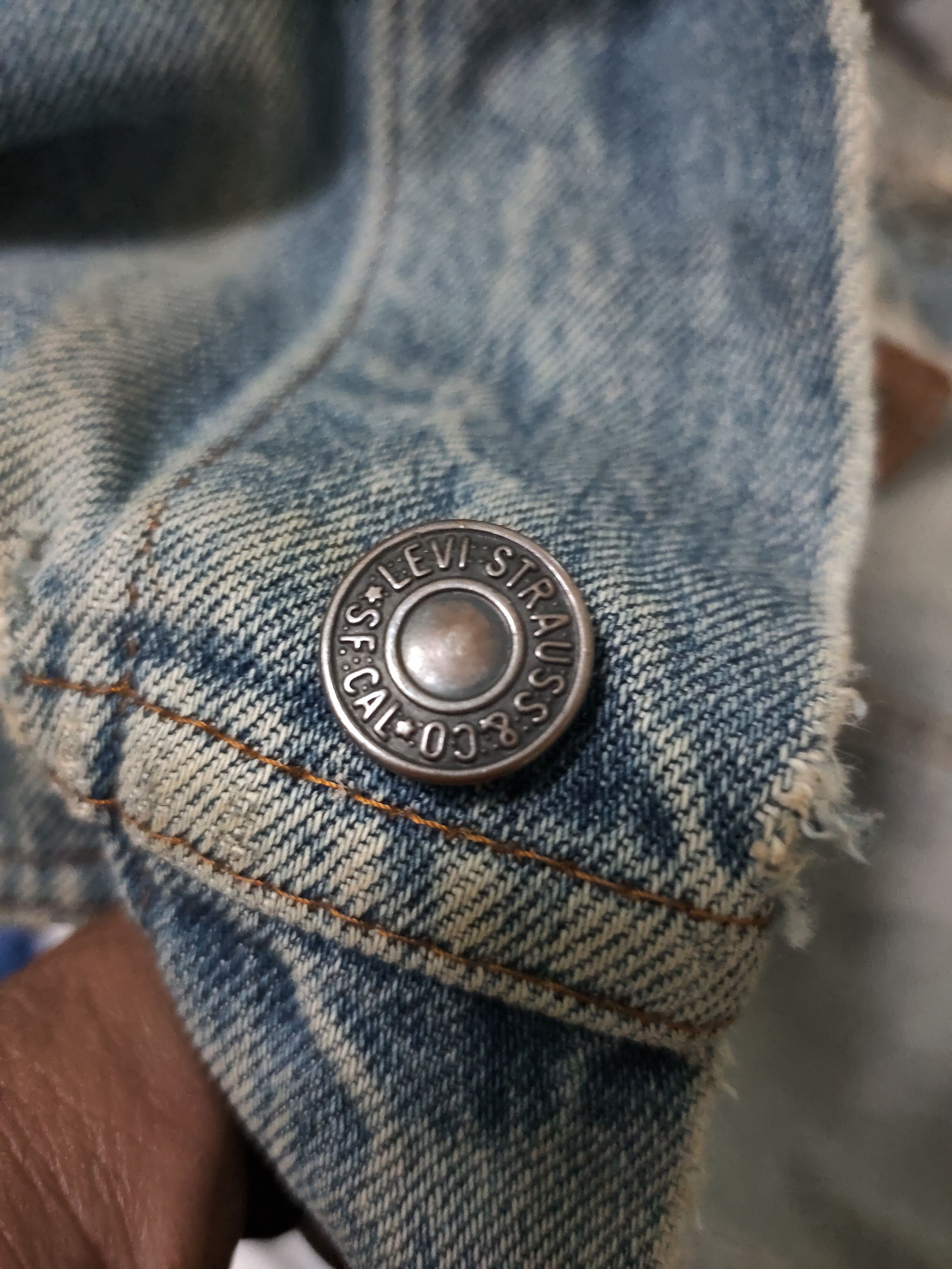 Levi's Vintage Clothing Levi's vintage trucker jacket distressed denim Size US XL / EU 56 / 4 - 8 Thumbnail