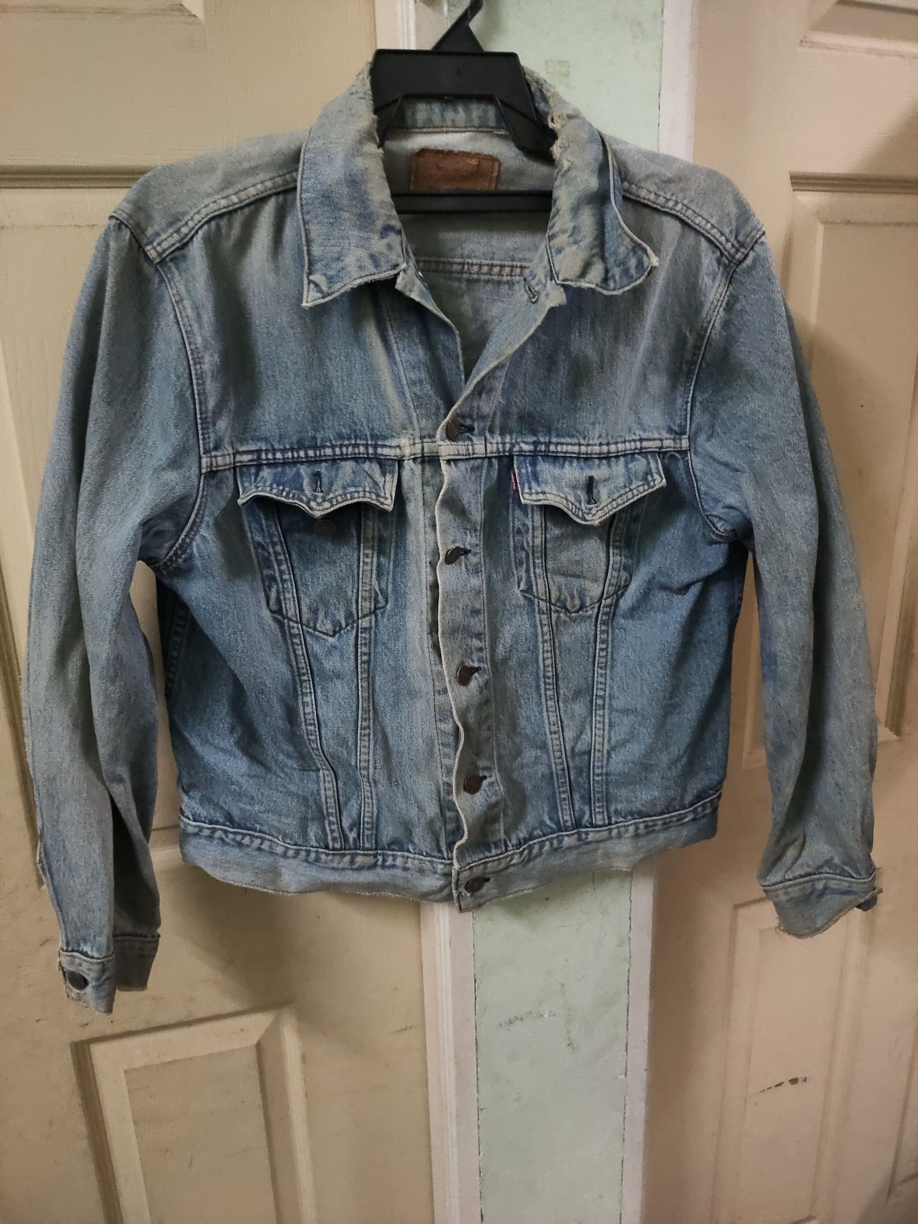 Levi's Vintage Clothing Levi's vintage trucker jacket distressed denim Size US XL / EU 56 / 4 - 1 Thumbnail