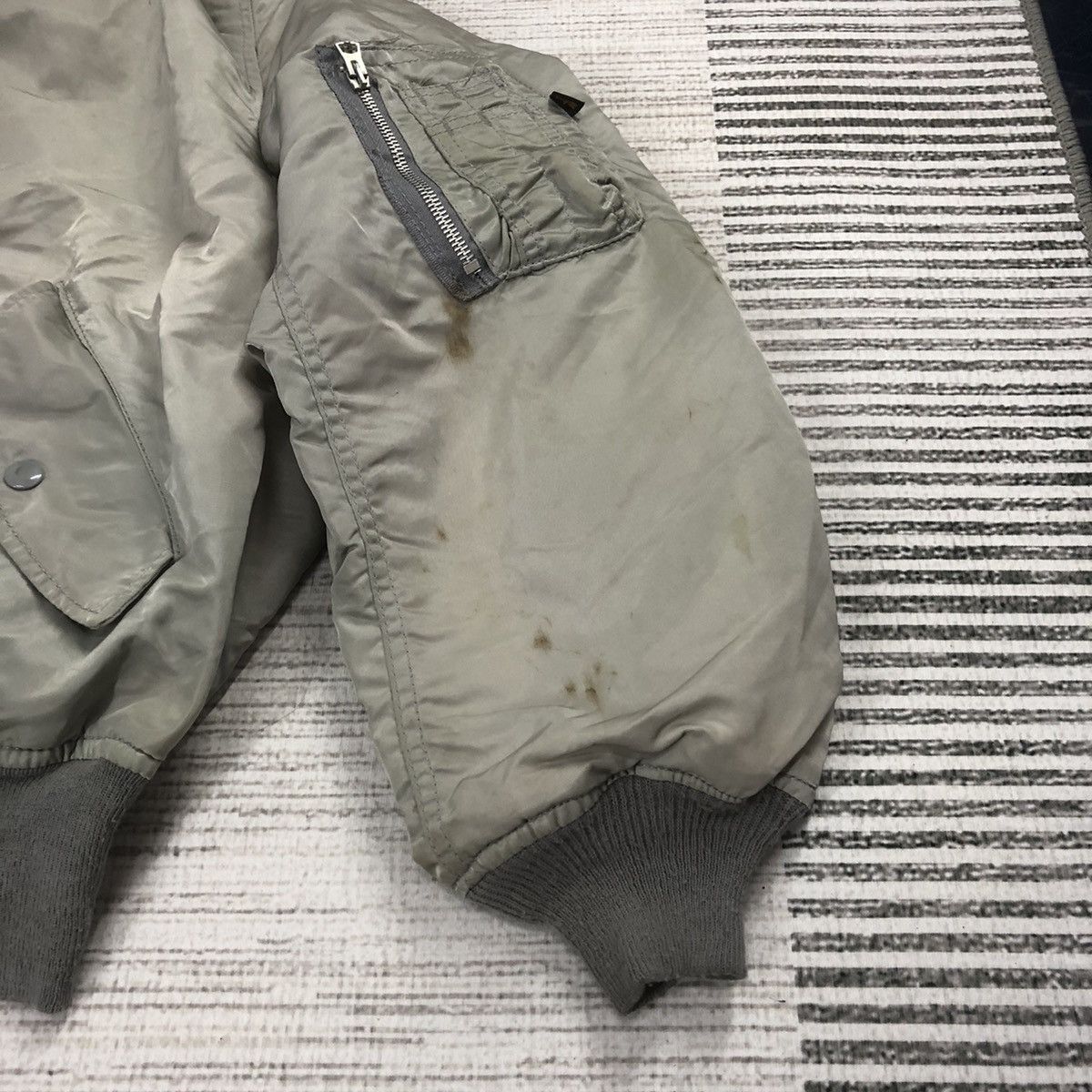Alpha Industries Vintage Alpha Industries Riversible Bomber Jacket Size US L / EU 52-54 / 3 - 3 Thumbnail