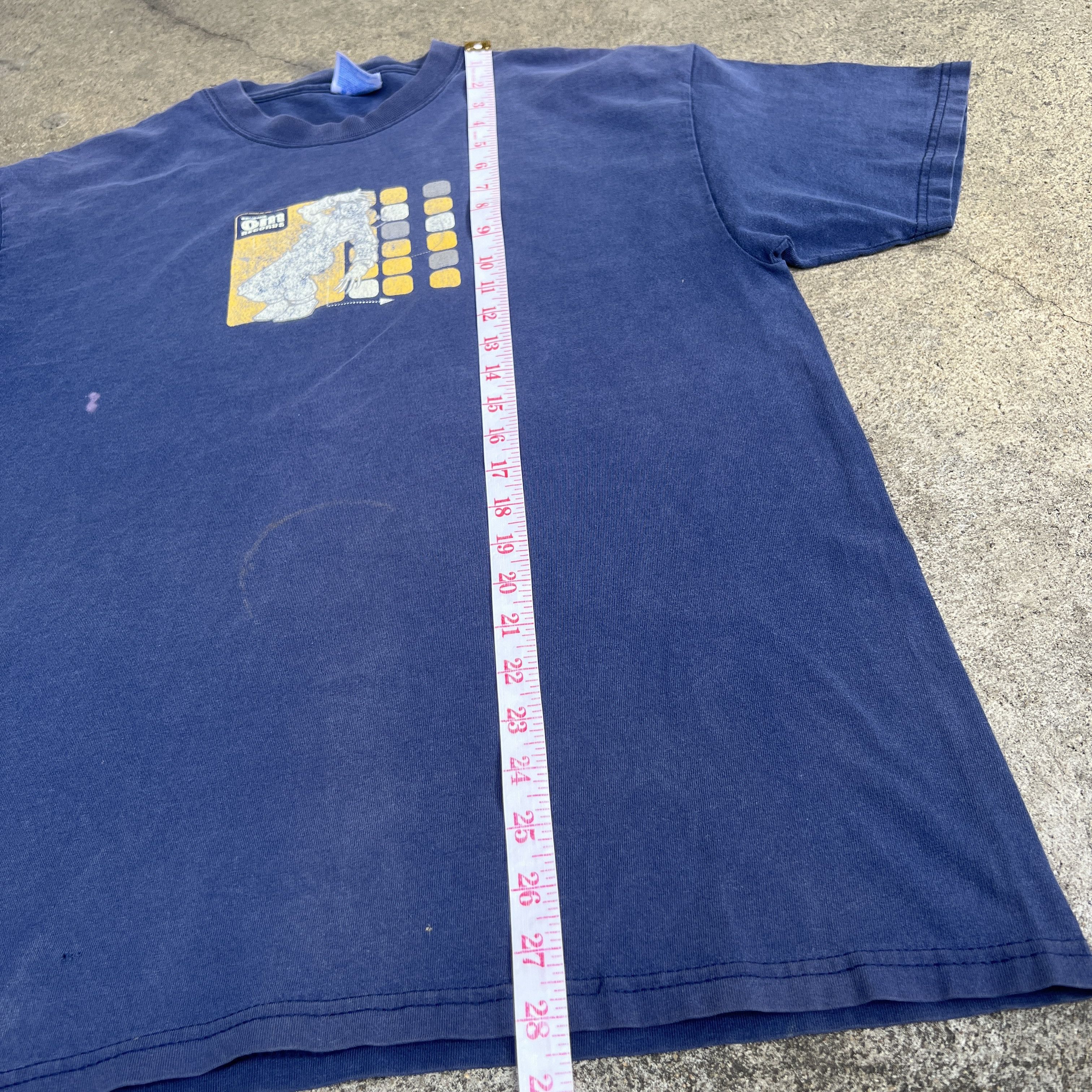 Band Tees × Vintage Vintage OM Records Promo Tee Faded Electronic music Hip hop Size US L / EU 52-54 / 3 - 8 Thumbnail