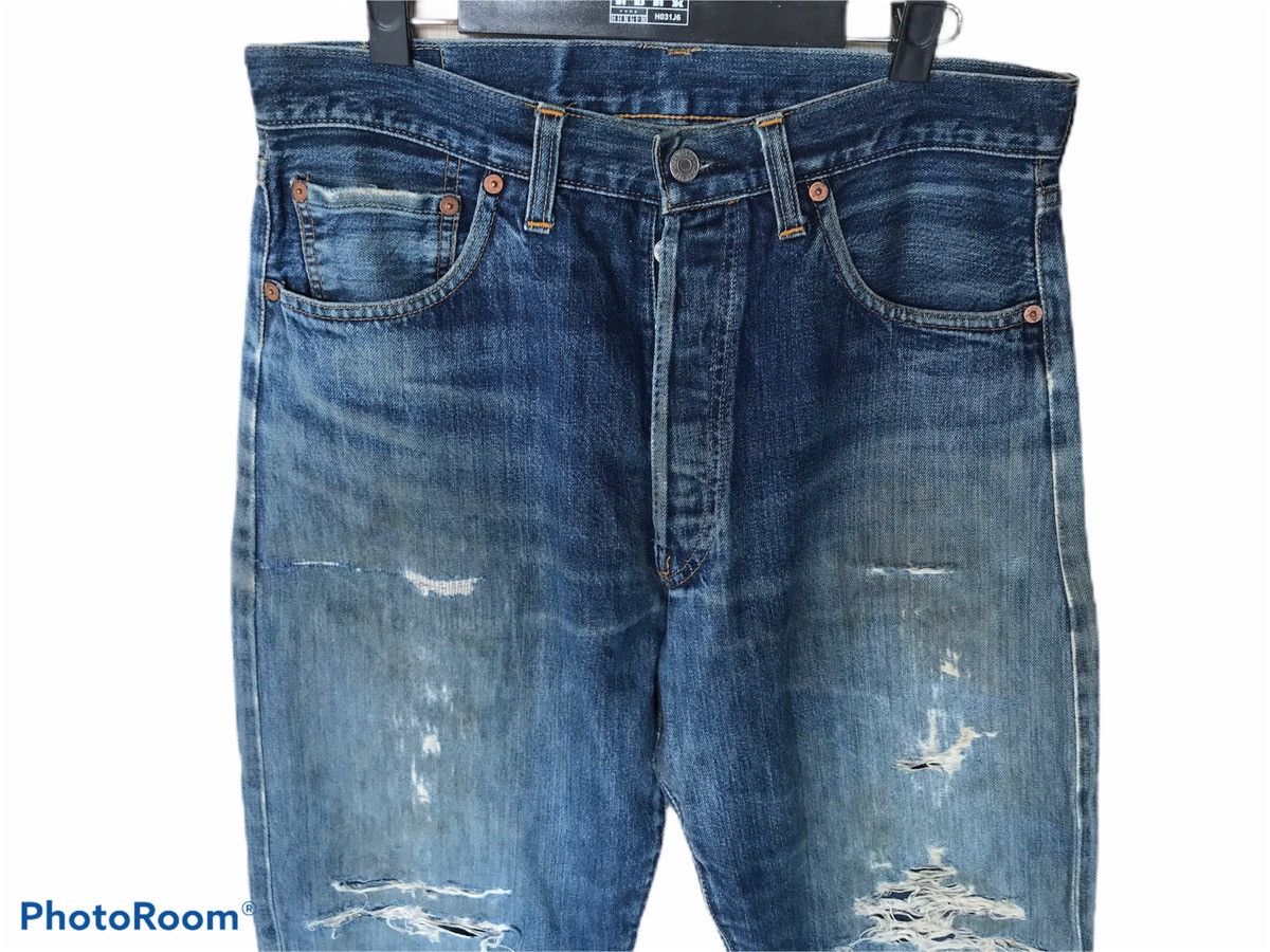 Levi's Vintage Clothing × Vintage Vintage Levi's Big E 501xx LVC Jeans Selvedge Distressed Size US 32 / EU 48 - 3 Thumbnail