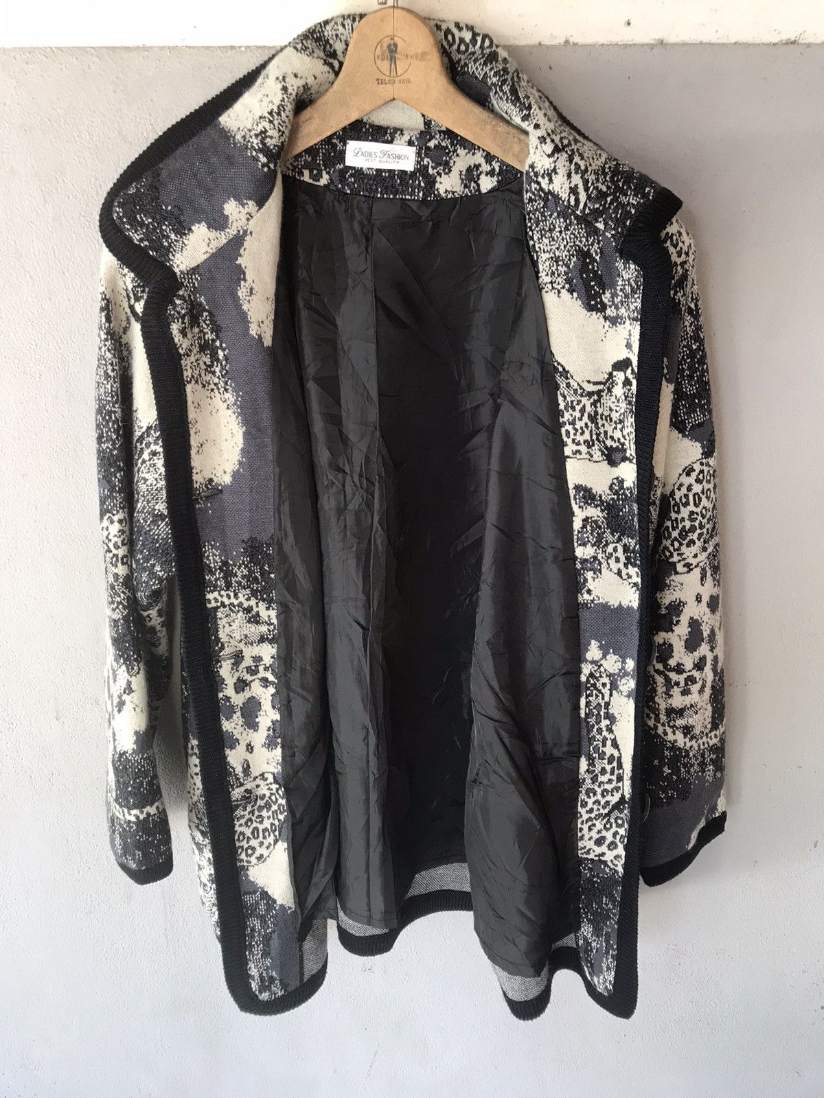 Japanese Brand × Vintage Vintage Buttons Ups Overprints Tiger Size US L / EU 52-54 / 3 - 3 Thumbnail
