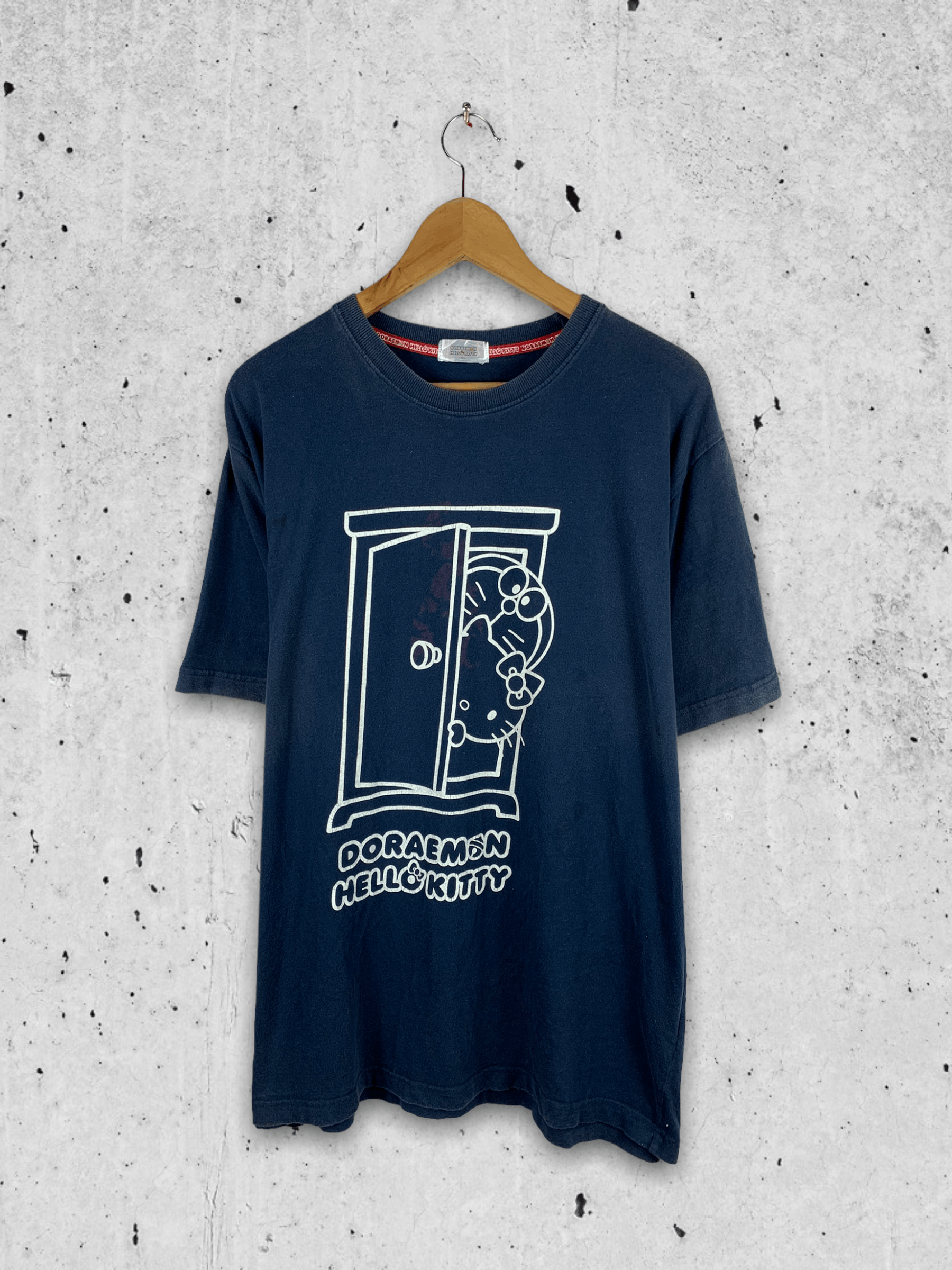 Anime × Japanese Brand Rare! Hello Kitty x Doraemon Japanese Cartoon Anime Tee Size US XL / EU 56 / 4 - 1 Thumbnail