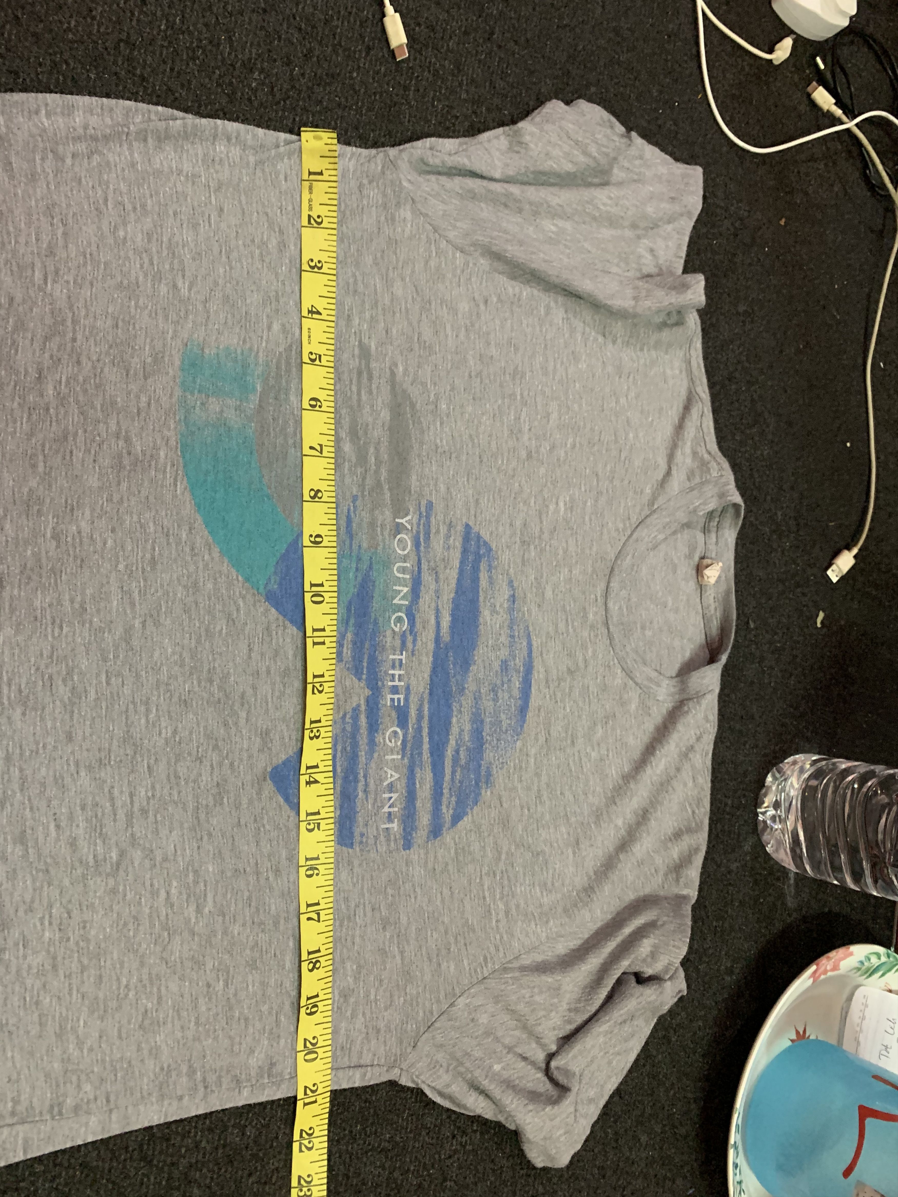 Band Tees Steals! Young the Giant Indie Alternative Band Tee Size US L / EU 52-54 / 3 - 6 Thumbnail