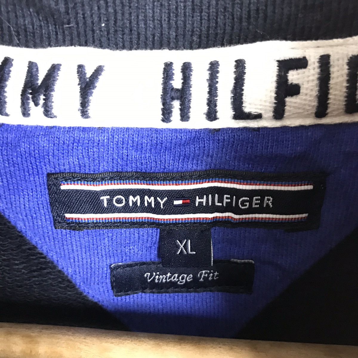 Tommy Hilfiger Vintage Tommy hilfiger Sweatshirt Embroidery Logo Size XL Size US XL / EU 56 / 4 - 5 Thumbnail
