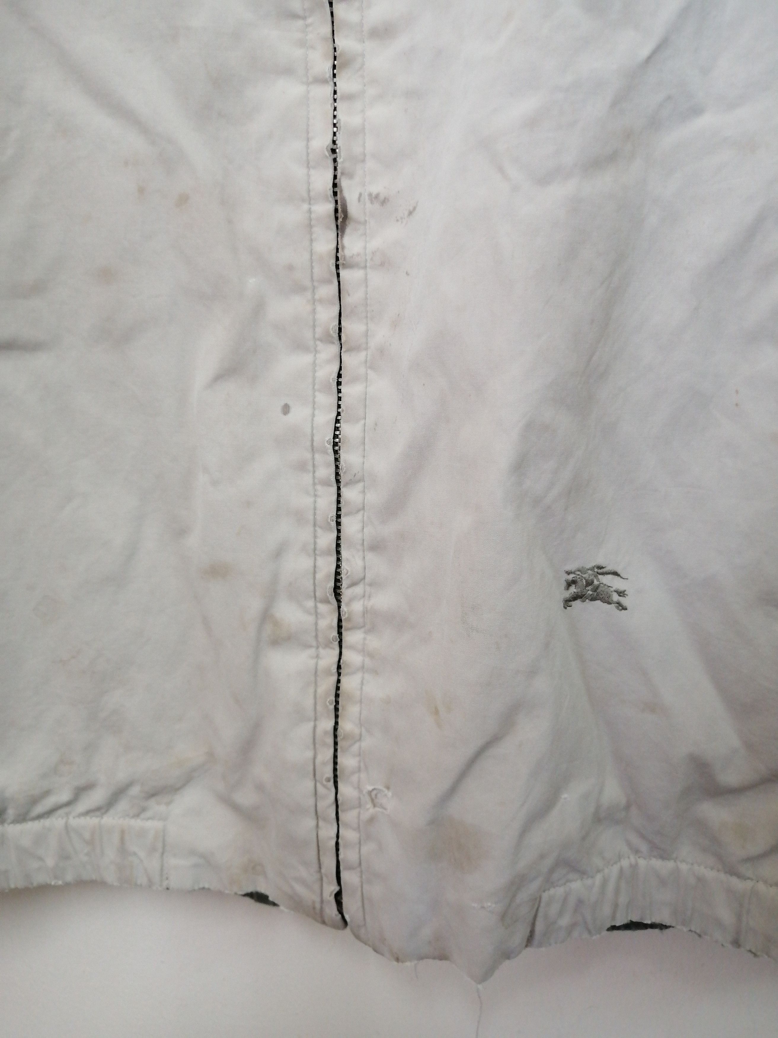 Burberry Burberry's reversible jacket x distressed x vintage Size US M / EU 48-50 / 2 - 15 Thumbnail