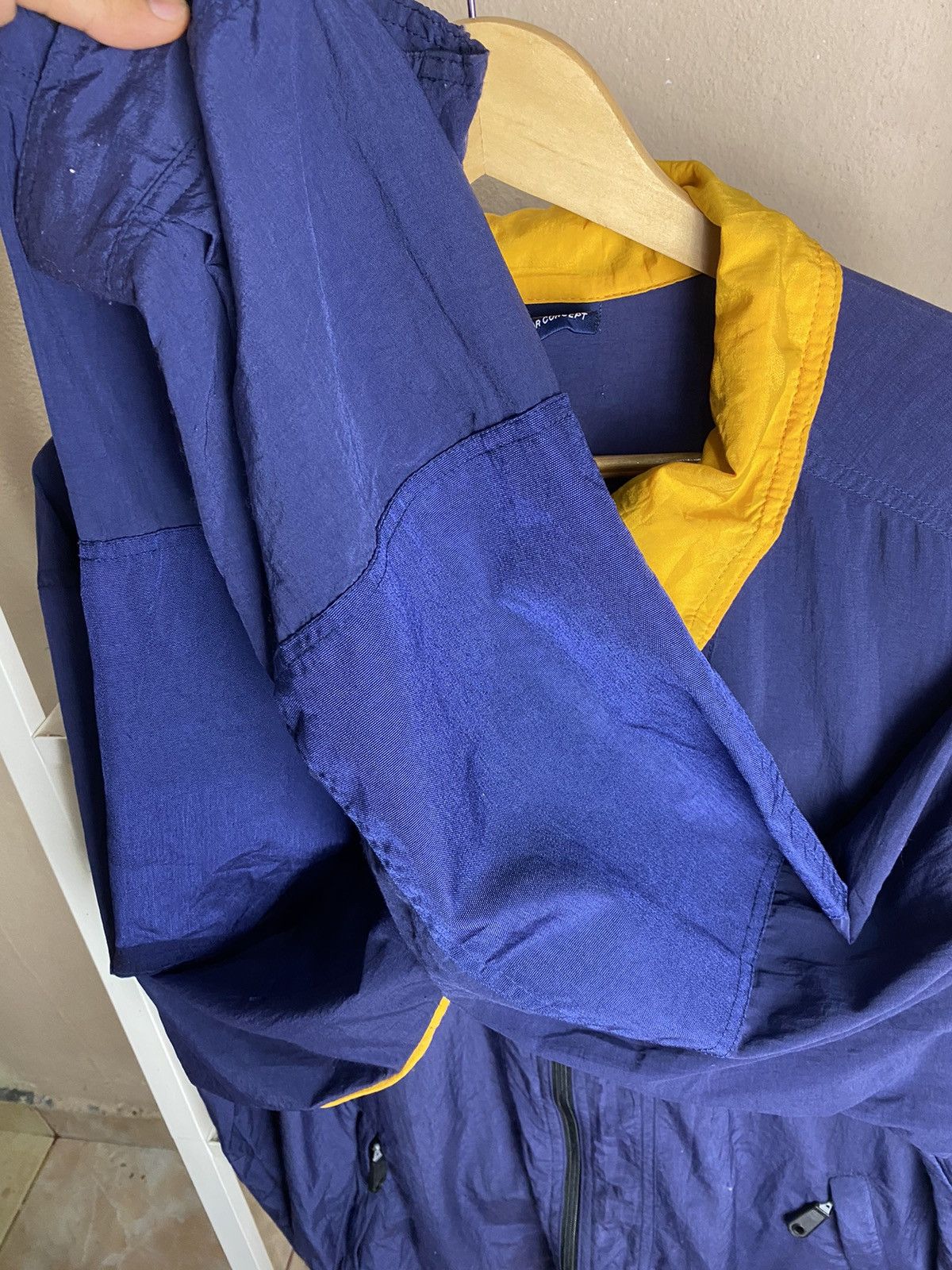 Helly Hansen Vintage Helly Hansen Windbreaker Size US XL / EU 56 / 4 - 9 Thumbnail