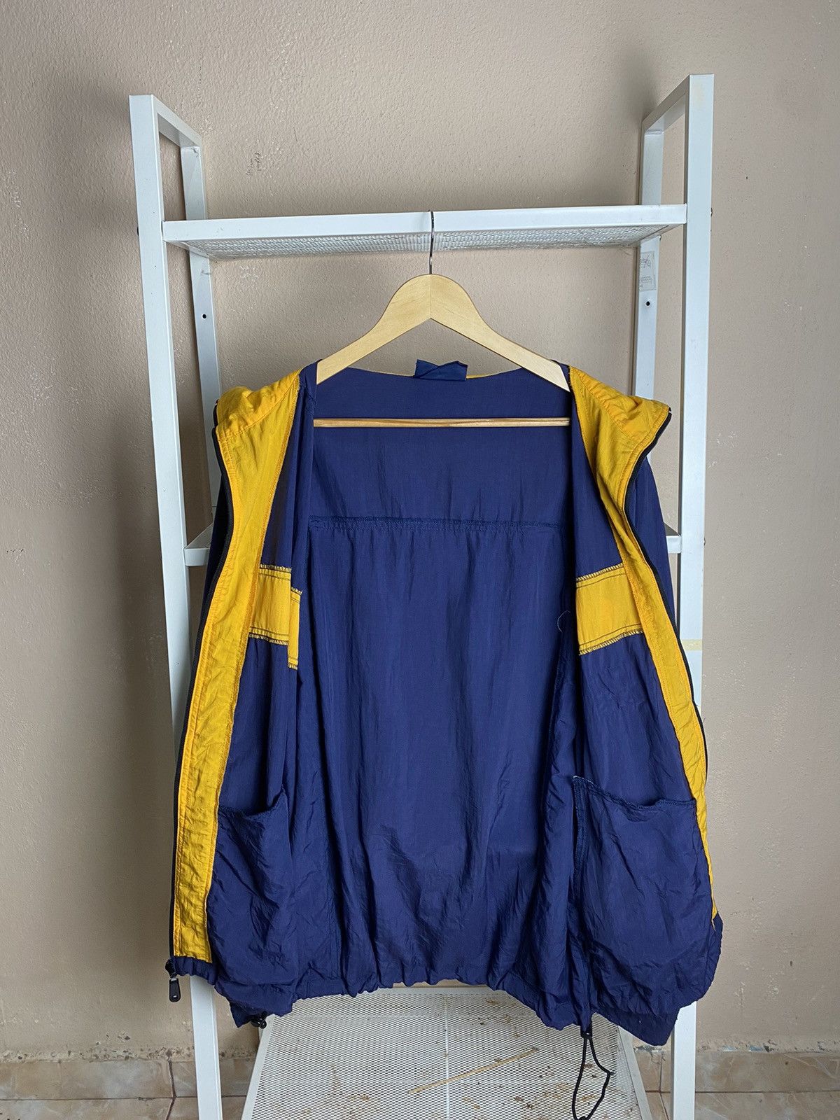 Helly Hansen Vintage Helly Hansen Windbreaker Size US XL / EU 56 / 4 - 13 Thumbnail