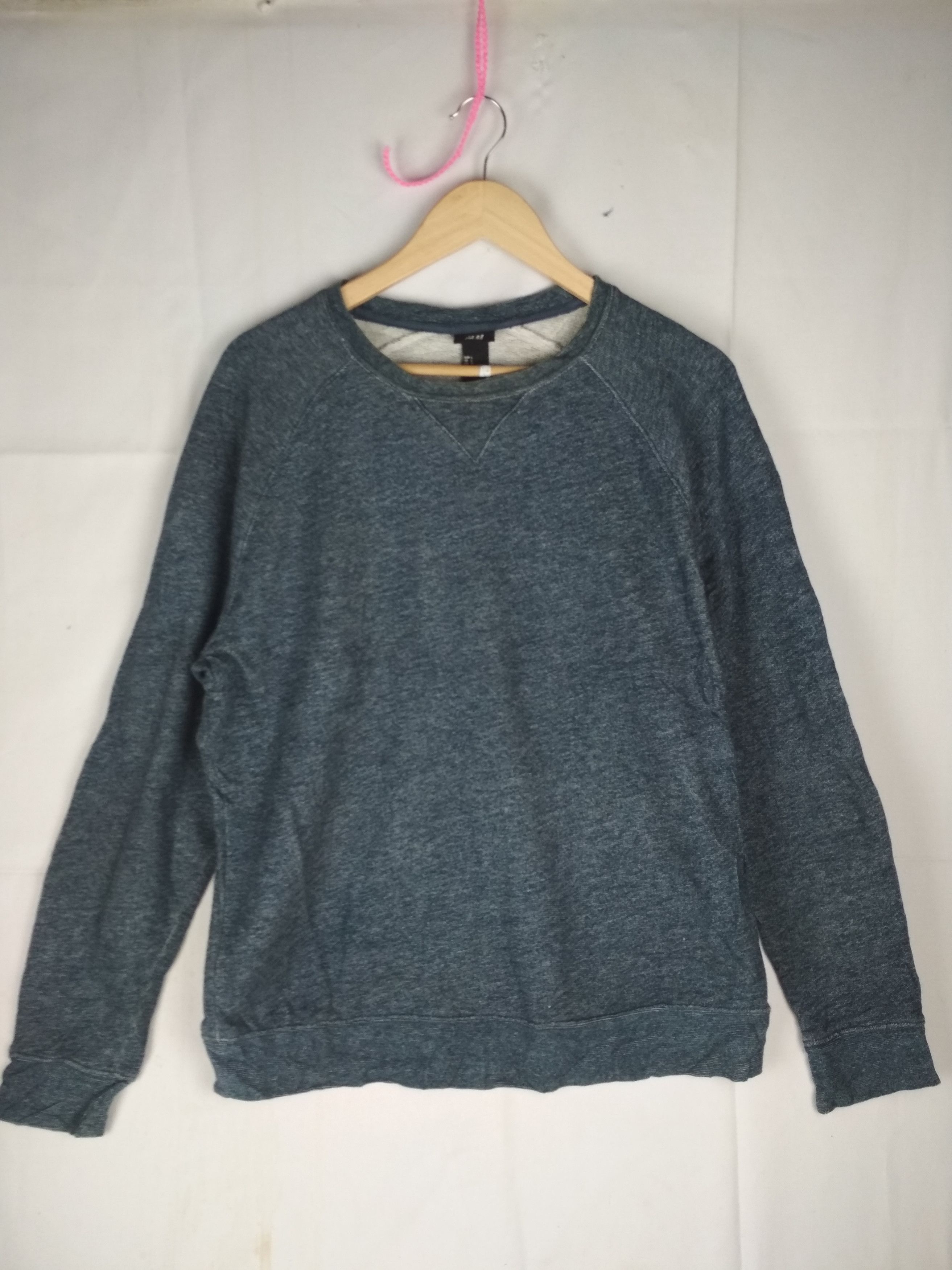 image of H&M Plain Sweatshirt, Men's (Size XL)