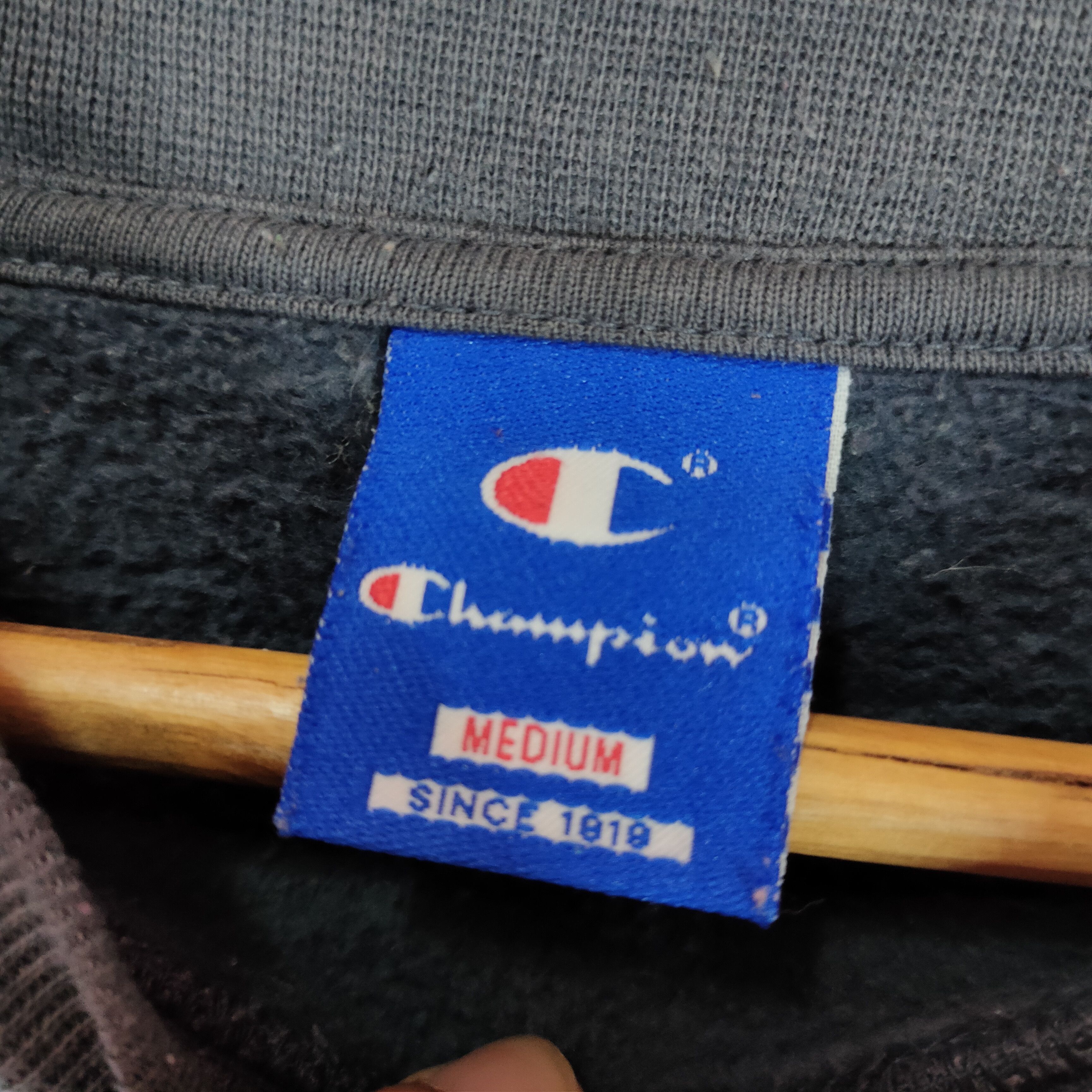 Champion CHAMPION Plain Small Embroidery Logo Patches Sweatshirt Size US L / EU 52-54 / 3 - 6 Thumbnail