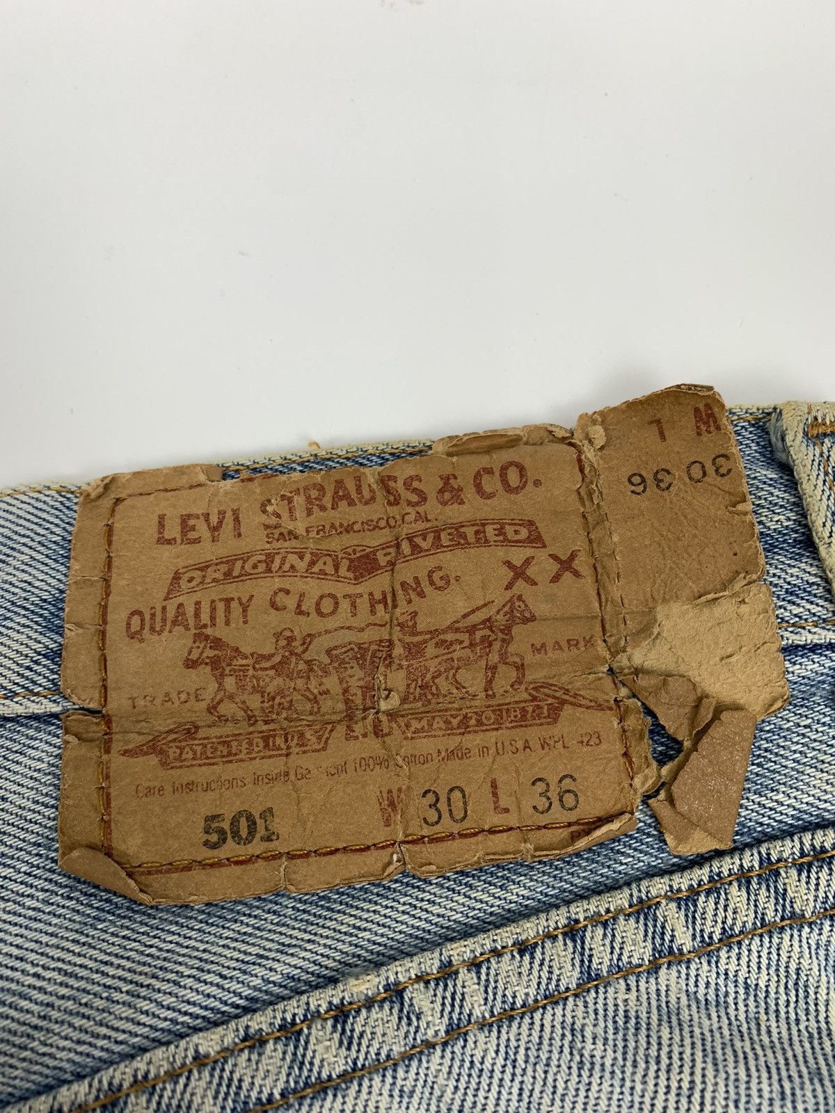 Levi's Vintage Clothing × Vintage Vintage levis Strauss co 555 Button Sunfaded Denim Size US 28 / EU 44 - 15 Thumbnail