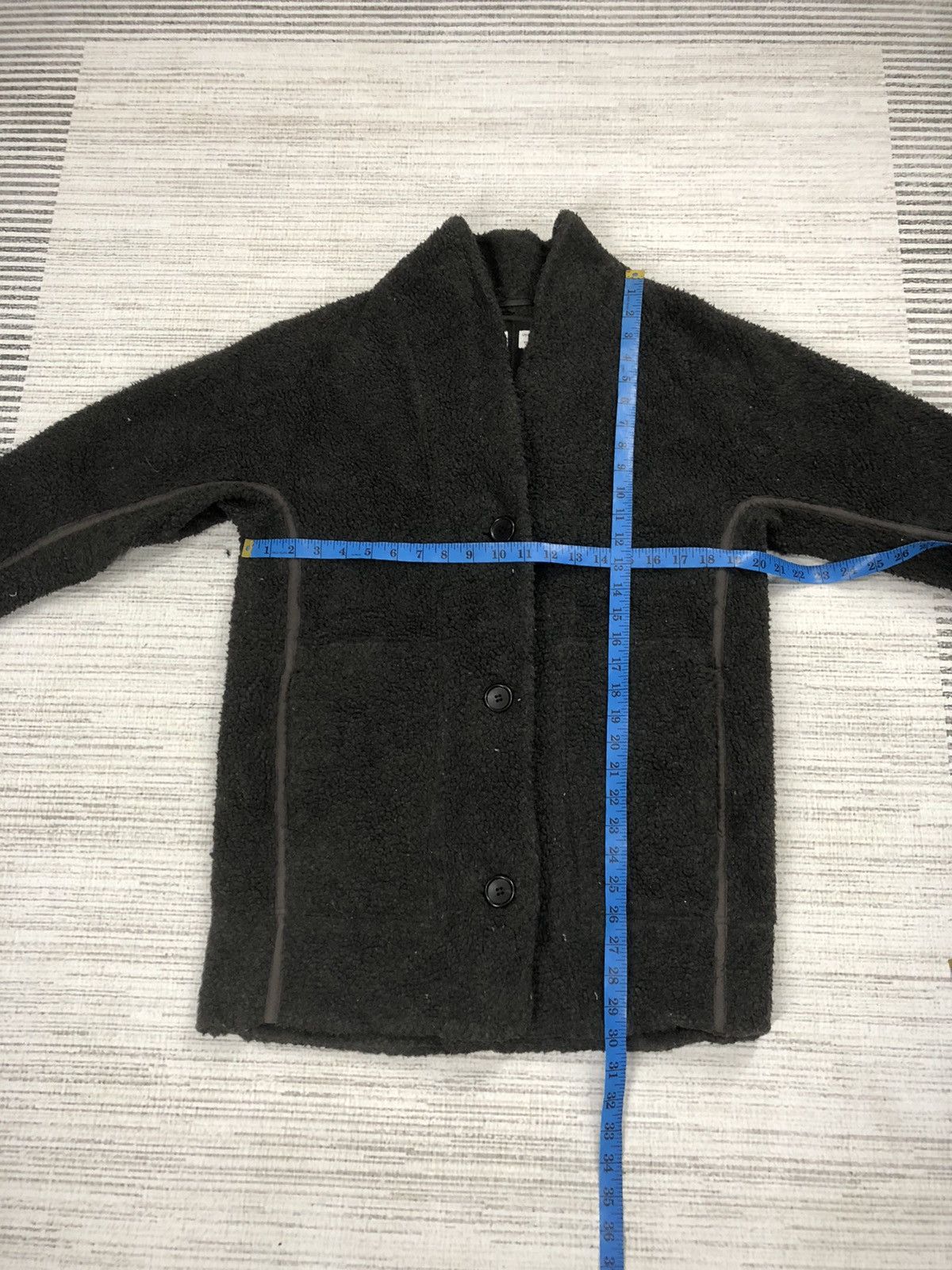 Japanese Brand × Jun Takahashi × Undercover Undercover x Uniqlo Fur Fleece Button Up Size US S / EU 44-46 / 1 - 6 Thumbnail