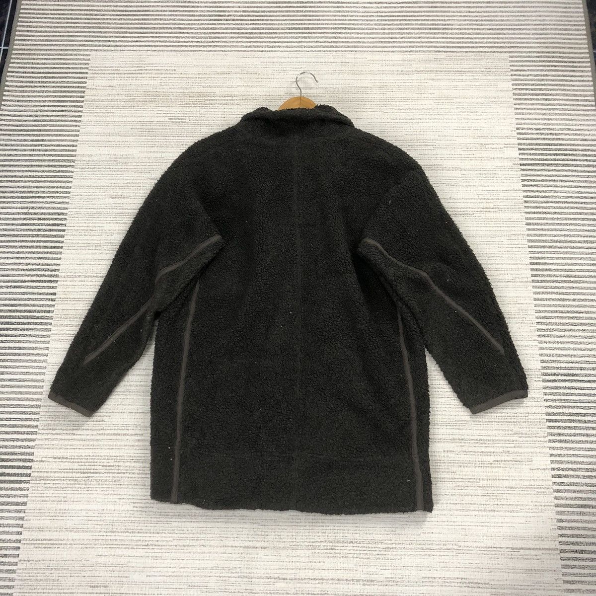 Japanese Brand × Jun Takahashi × Undercover Undercover x Uniqlo Fur Fleece Button Up Size US S / EU 44-46 / 1 - 5 Thumbnail
