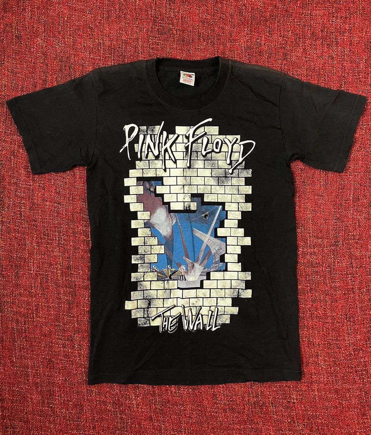 Band Tees × Pink Floyd × Vintage Pink Floyd The Wall vintage t-shirt Size US S / EU 44-46 / 1 - 1 Thumbnail