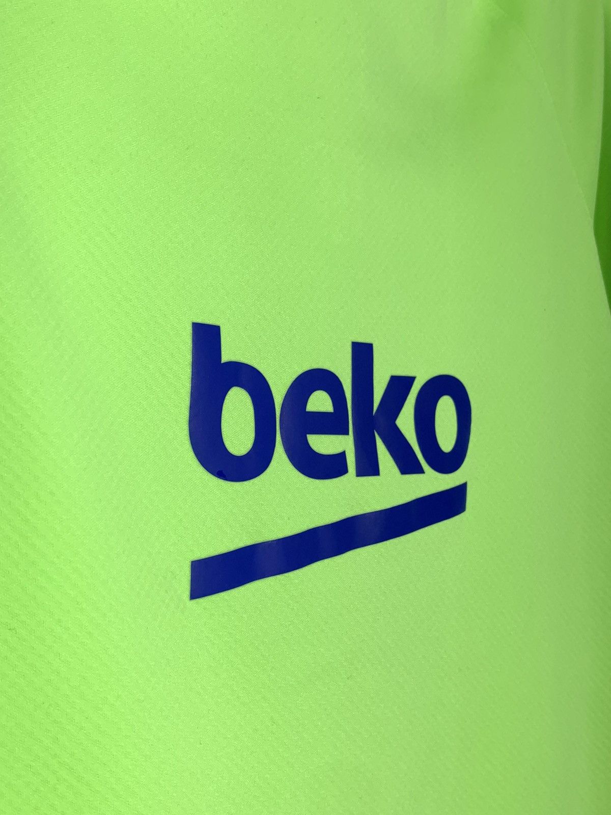 Nike Barcelona Nike Y2k Streetwear Style Track Top 1/4 zip Size US S / EU 44-46 / 1 - 10 Thumbnail