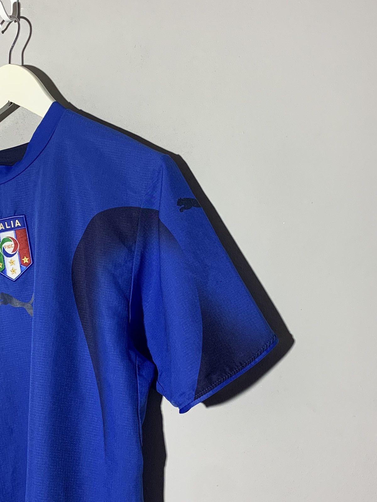 Puma Italy Puma 2006 Vintage Y2k Streetwear Football Shirt Size US M / EU 48-50 / 2 - 6 Thumbnail