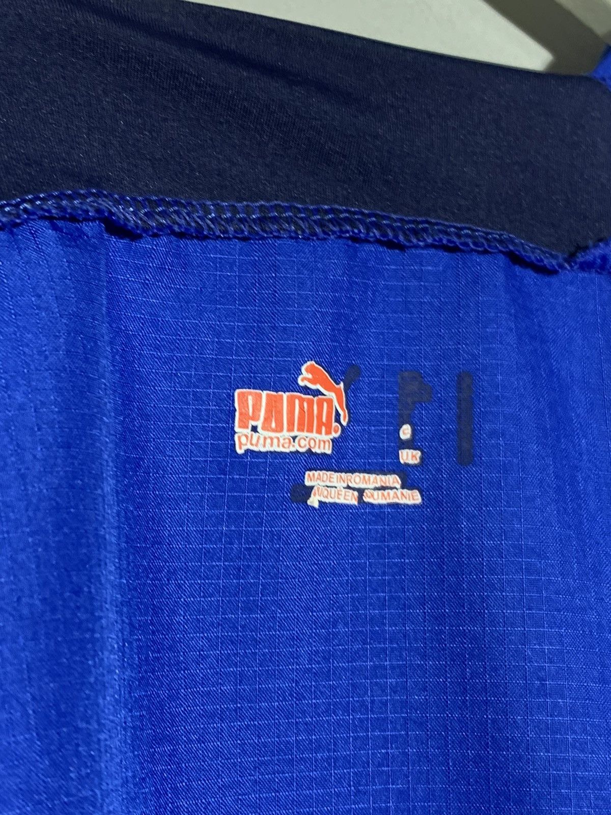 Puma Italy Puma 2006 Vintage Y2k Streetwear Football Shirt Size US M / EU 48-50 / 2 - 9 Thumbnail