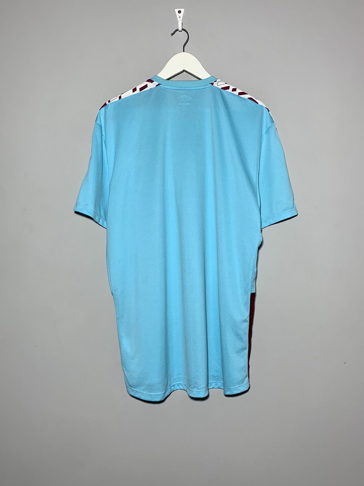 Umbro West-Ham Umbro Y2k Streetwear Blokecore Football Shirt Size US XXL / EU 58 / 5 - 7 Thumbnail