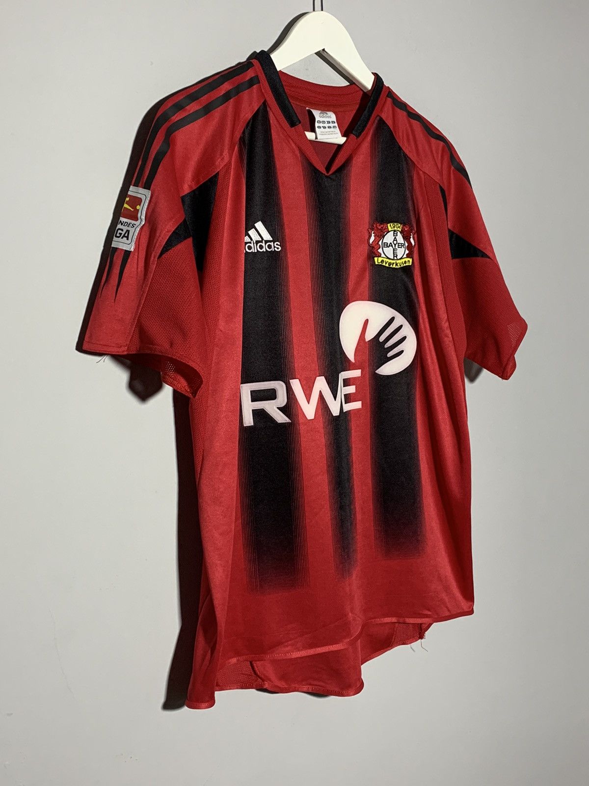 Adidas × Vintage #25 Schneider Bayer 04 Leverkusen 2004/05 football shirt Size US L / EU 52-54 / 3 - 3 Thumbnail