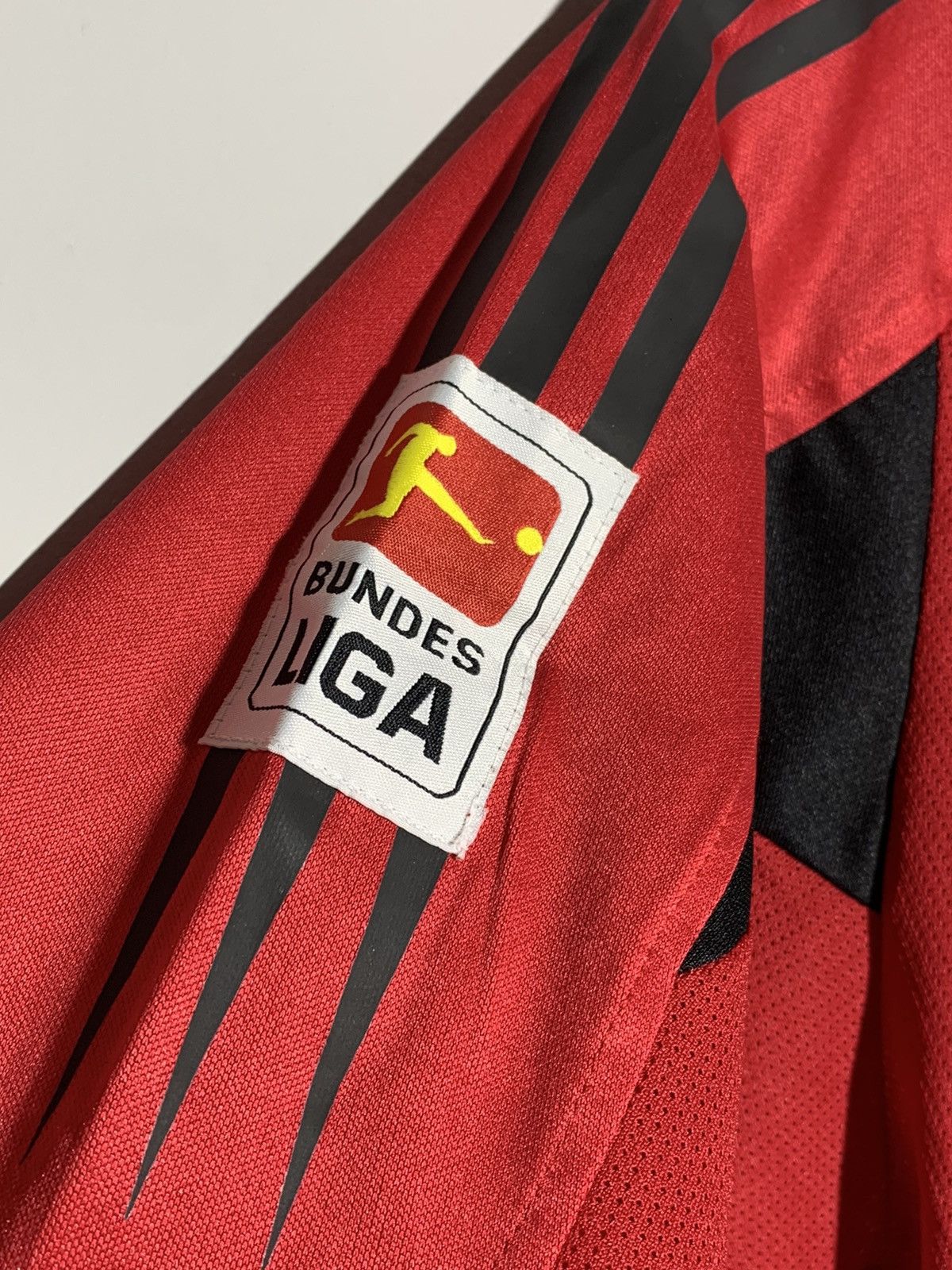 Adidas × Vintage #25 Schneider Bayer 04 Leverkusen 2004/05 football shirt Size US L / EU 52-54 / 3 - 4 Thumbnail